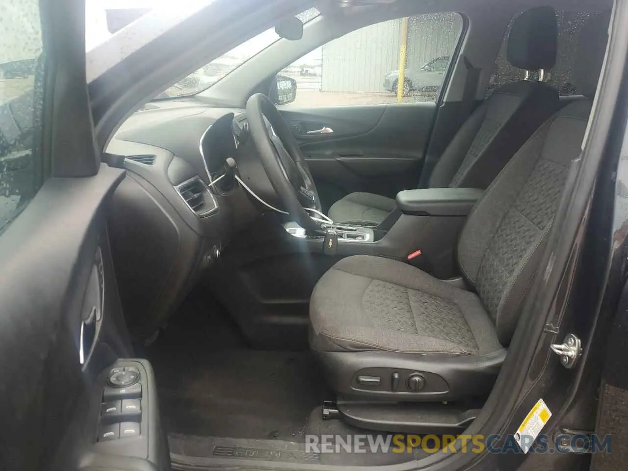 7 Photograph of a damaged car 3GNAXUEV6NS186694 CHEVROLET EQUINOX 2022