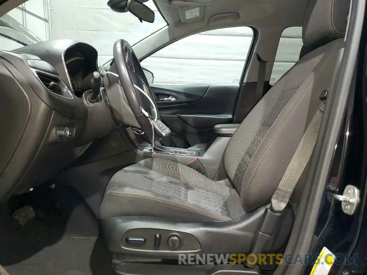 7 Photograph of a damaged car 3GNAXUEV7NL118415 CHEVROLET EQUINOX 2022