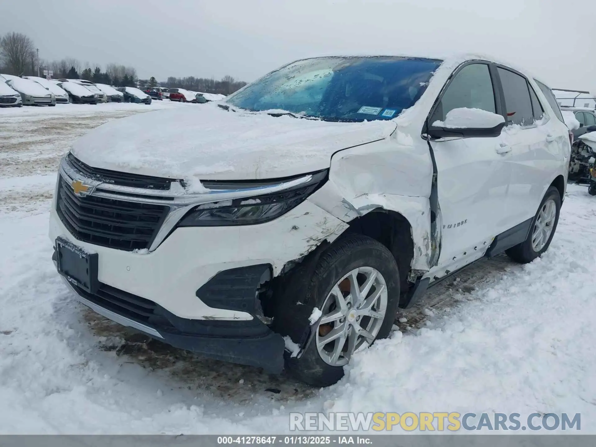 2 Photograph of a damaged car 3GNAXUEV8NL173035 CHEVROLET EQUINOX 2022