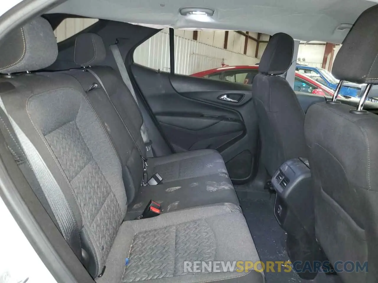11 Photograph of a damaged car 3GNAXUEV8NL235100 CHEVROLET EQUINOX 2022
