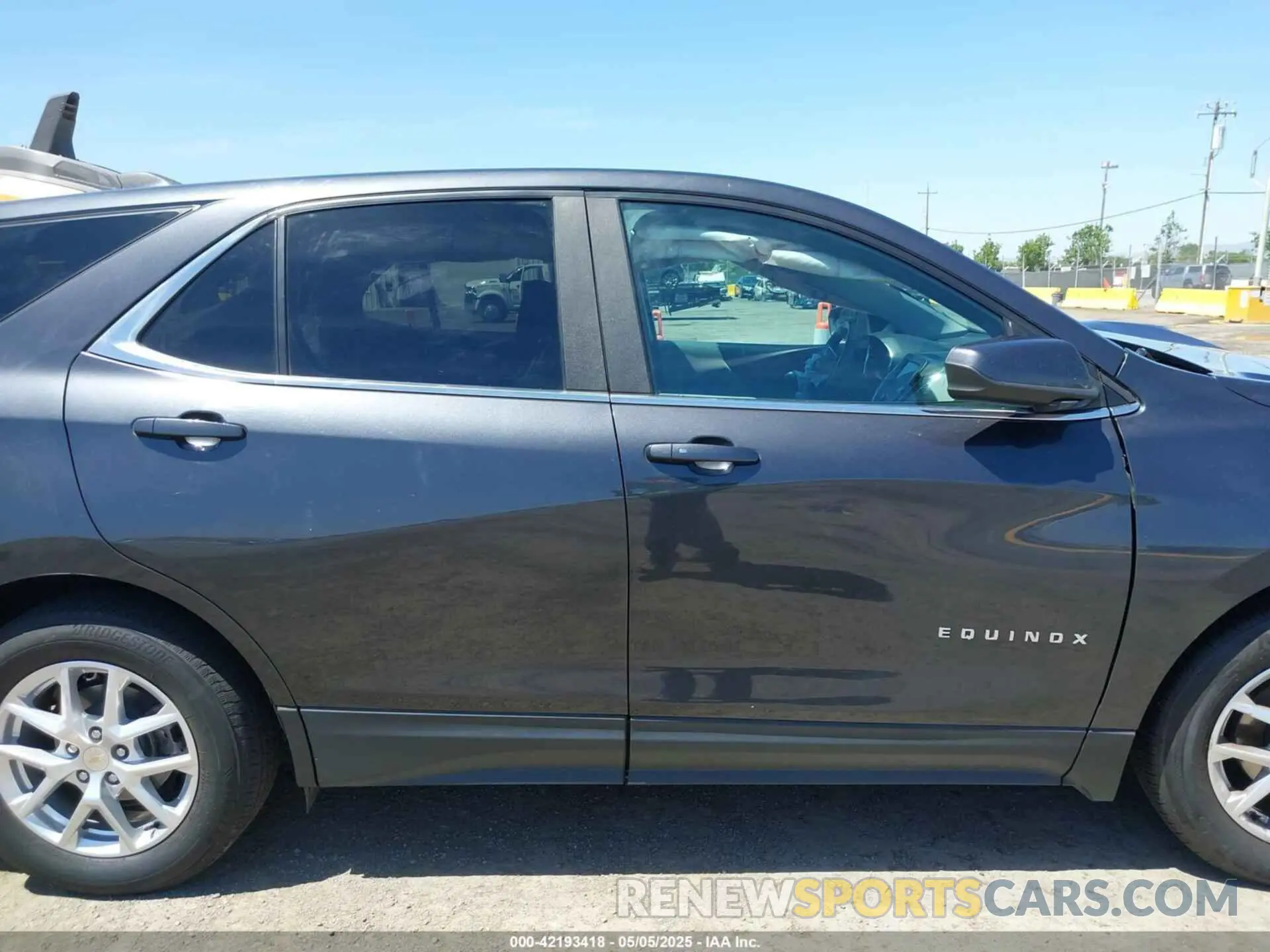 13 Фотография поврежденного автомобиля 3GNAXUEV8NS182016 CHEVROLET EQUINOX 2022