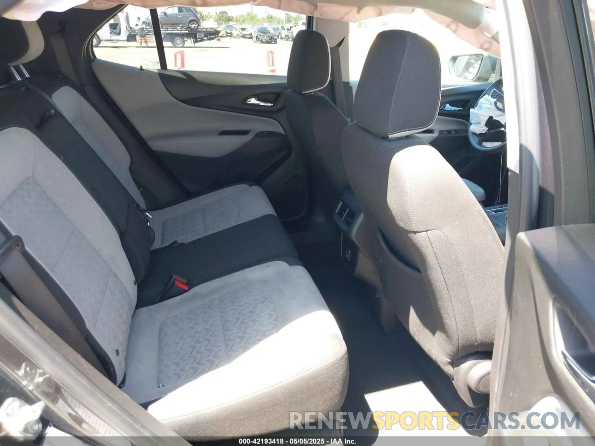 8 Фотография поврежденного автомобиля 3GNAXUEV8NS182016 CHEVROLET EQUINOX 2022