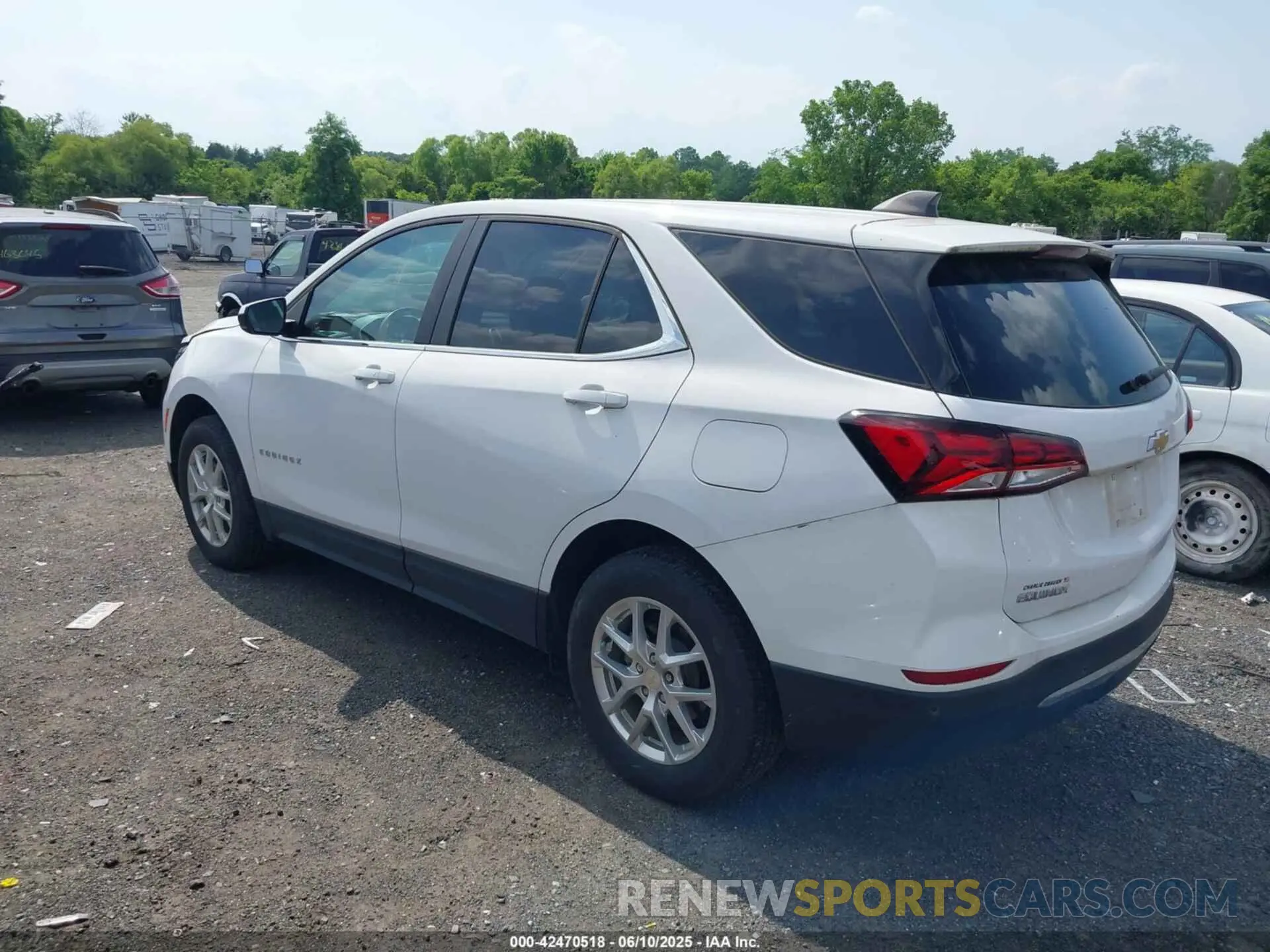 3 Photograph of a damaged car 3GNAXUEV9NL174839 CHEVROLET EQUINOX 2022