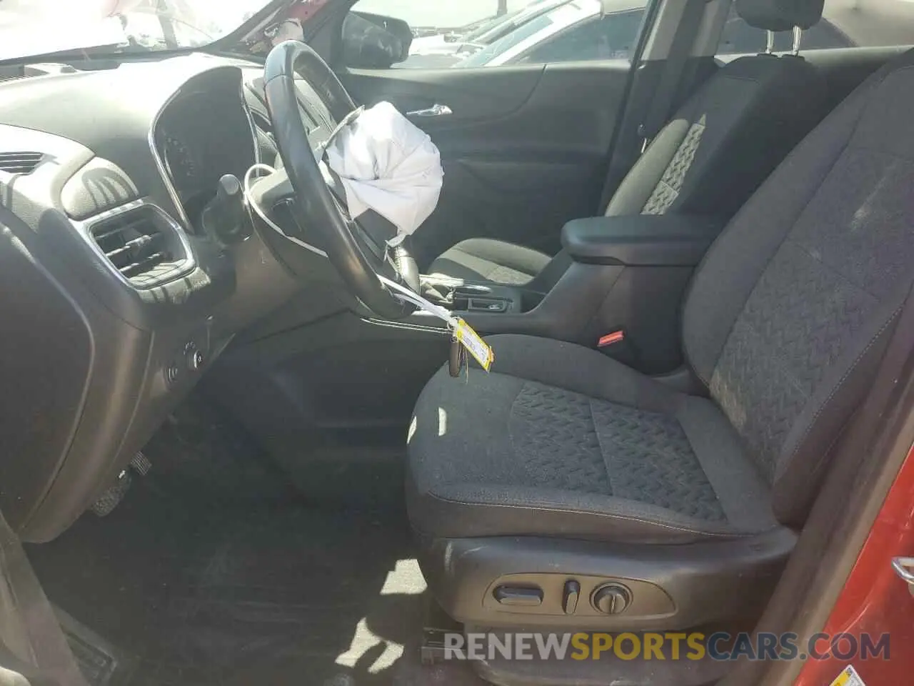 7 Photograph of a damaged car 3GNAXUEV9NL213882 CHEVROLET EQUINOX 2022