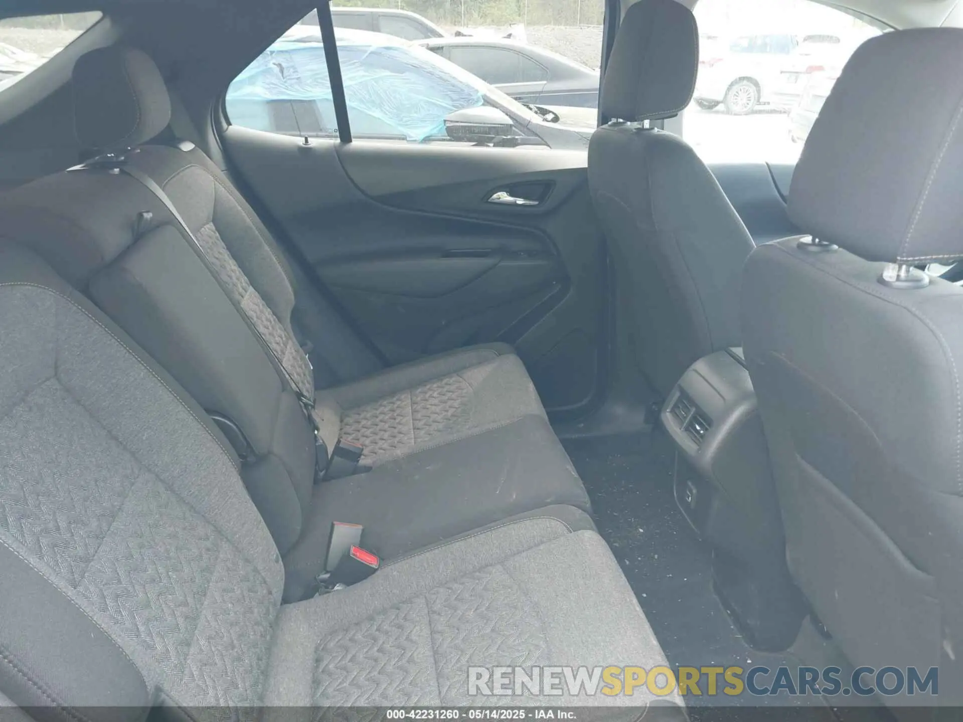 8 Photograph of a damaged car 3GNAXUEV9NL228902 CHEVROLET EQUINOX 2022