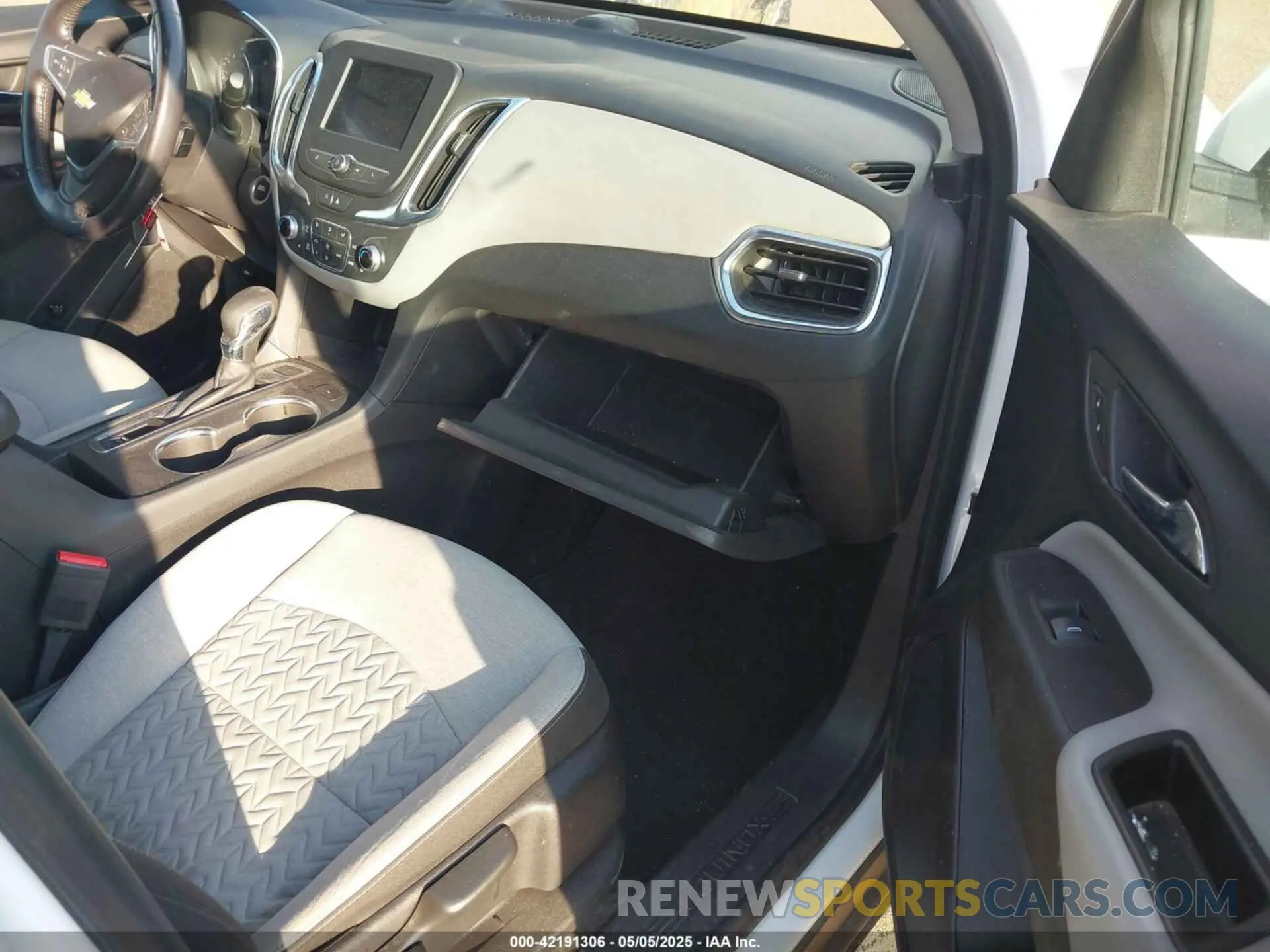 5 Фотография поврежденного автомобиля 3GNAXUEVXNL208349 CHEVROLET EQUINOX 2022