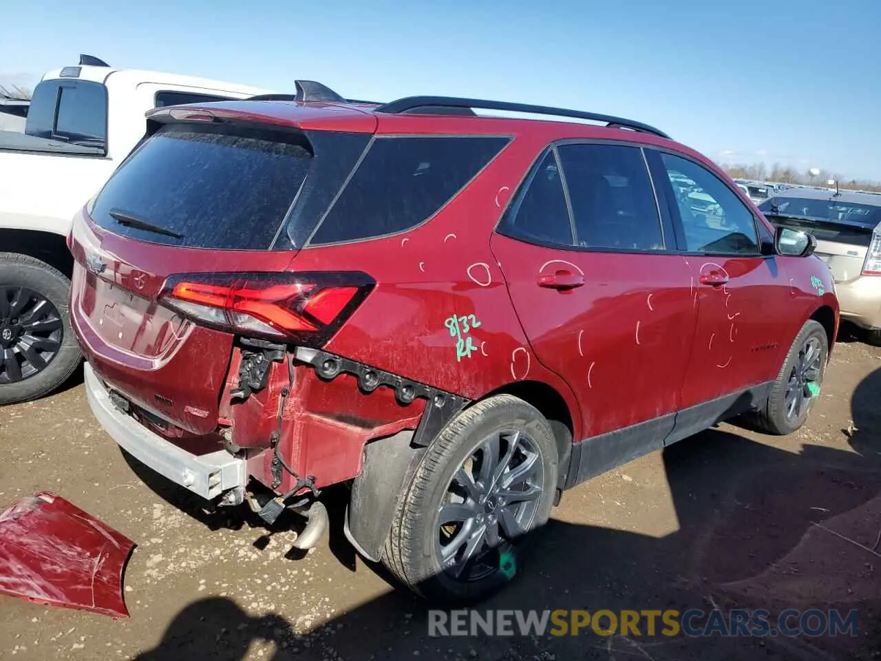 3 Photograph of a damaged car 3GNAXWEV5NS185810 CHEVROLET EQUINOX 2022