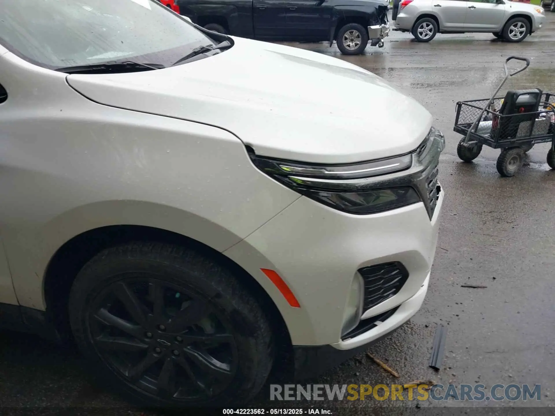 17 Photograph of a damaged car 3GNAXWEV8NS235051 CHEVROLET EQUINOX 2022