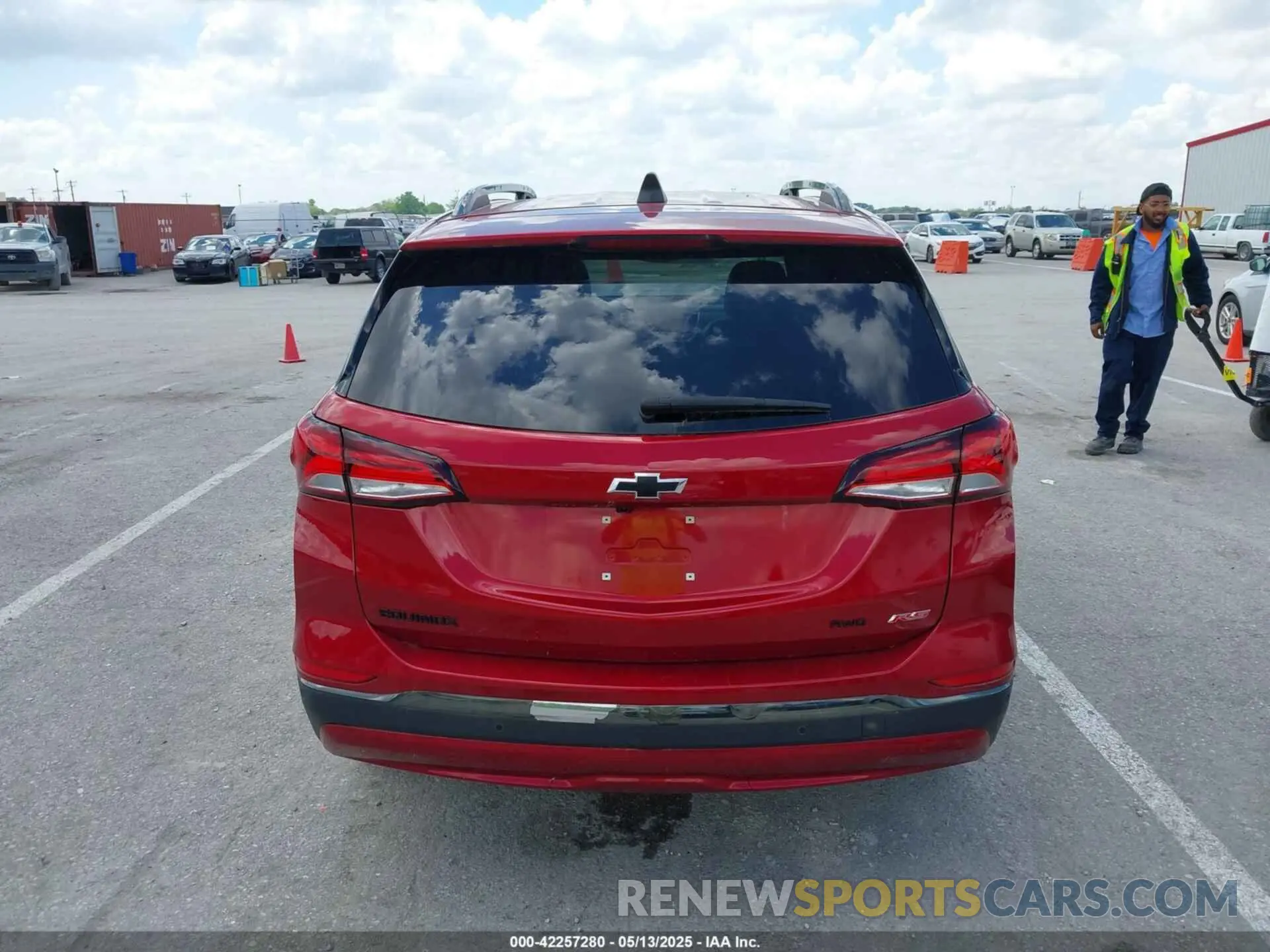 16 Photograph of a damaged car 3GNAXWEV9NS181906 CHEVROLET EQUINOX 2022