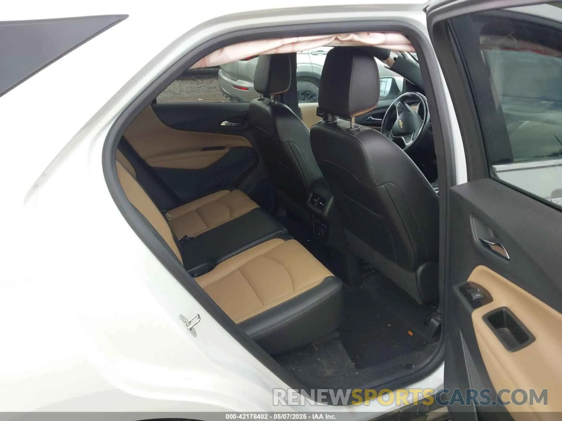 8 Photograph of a damaged car 3GNAXXEV6NS107848 CHEVROLET EQUINOX 2022