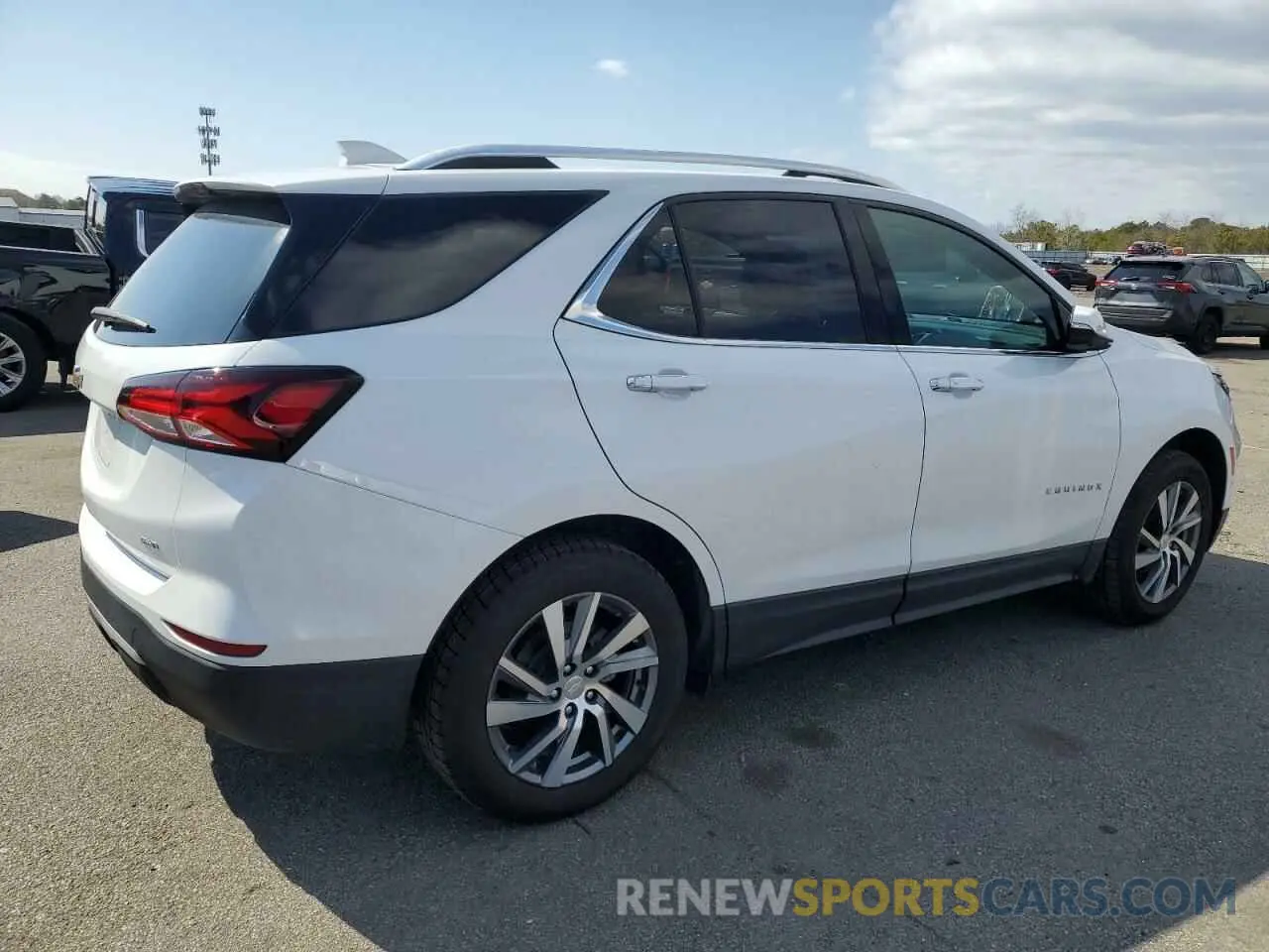 3 Photograph of a damaged car 3GNAXXEV6NS148030 CHEVROLET EQUINOX 2022
