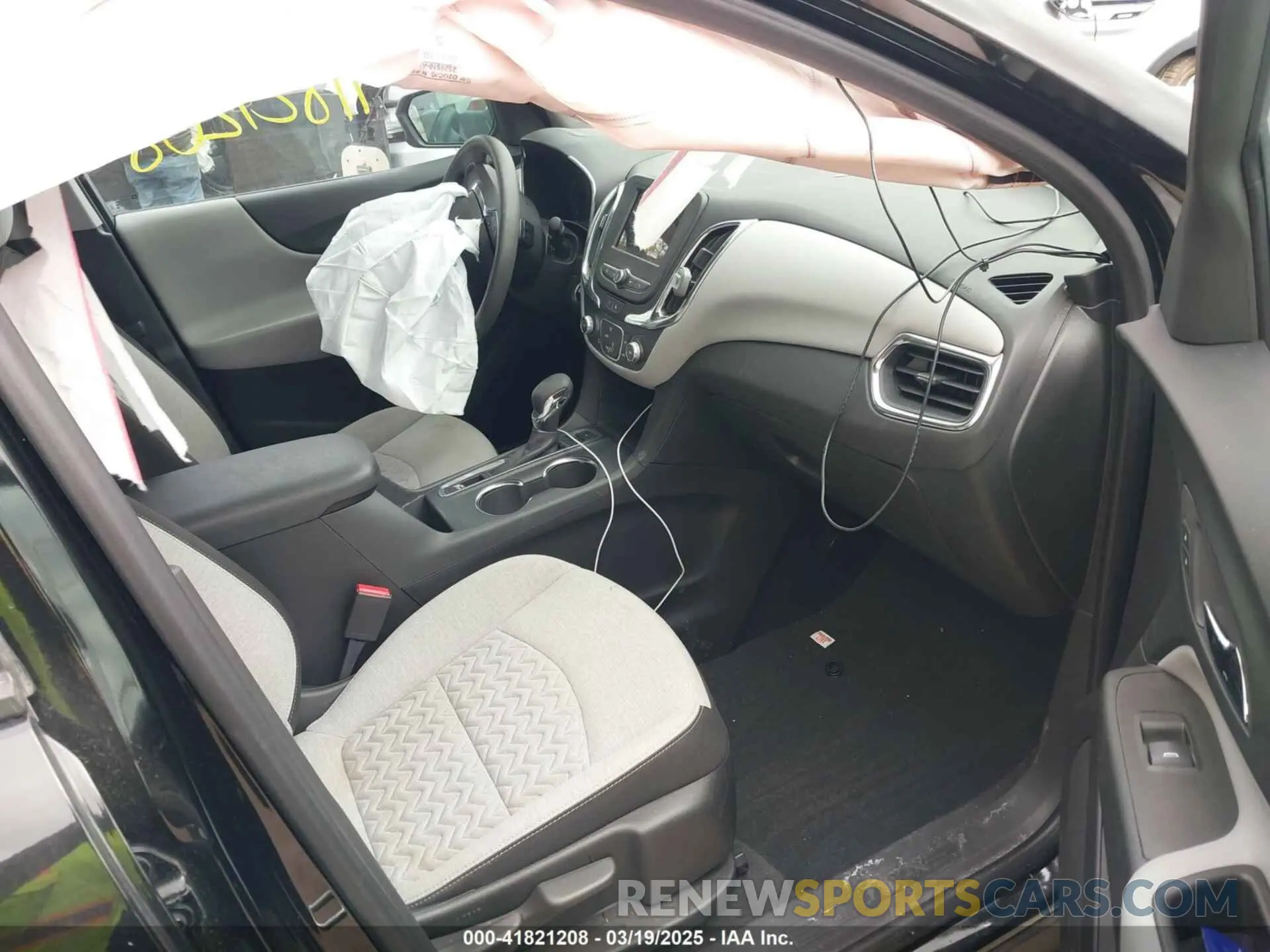 5 Photograph of a damaged car 3GNAX5EG1PL254954 CHEVROLET EQUINOX 2023