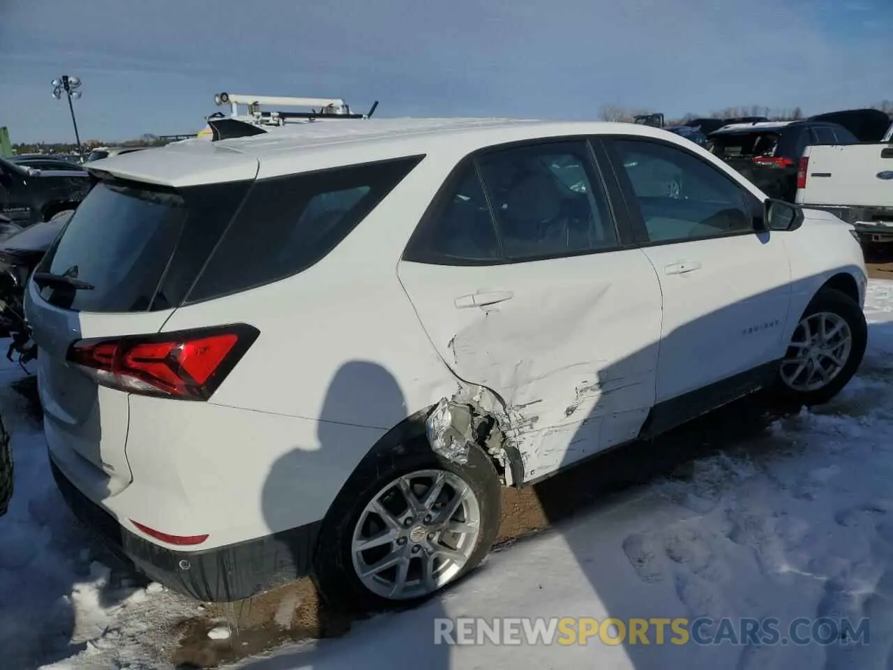3 Фотография поврежденного автомобиля 3GNAX5EG3PL257838 CHEVROLET EQUINOX 2023