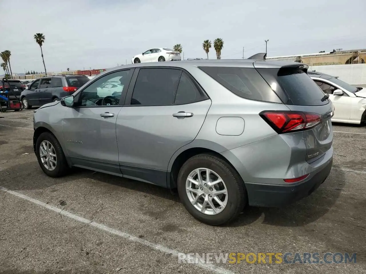 2 Фотография поврежденного автомобиля 3GNAXFEG1PL139728 CHEVROLET EQUINOX 2023