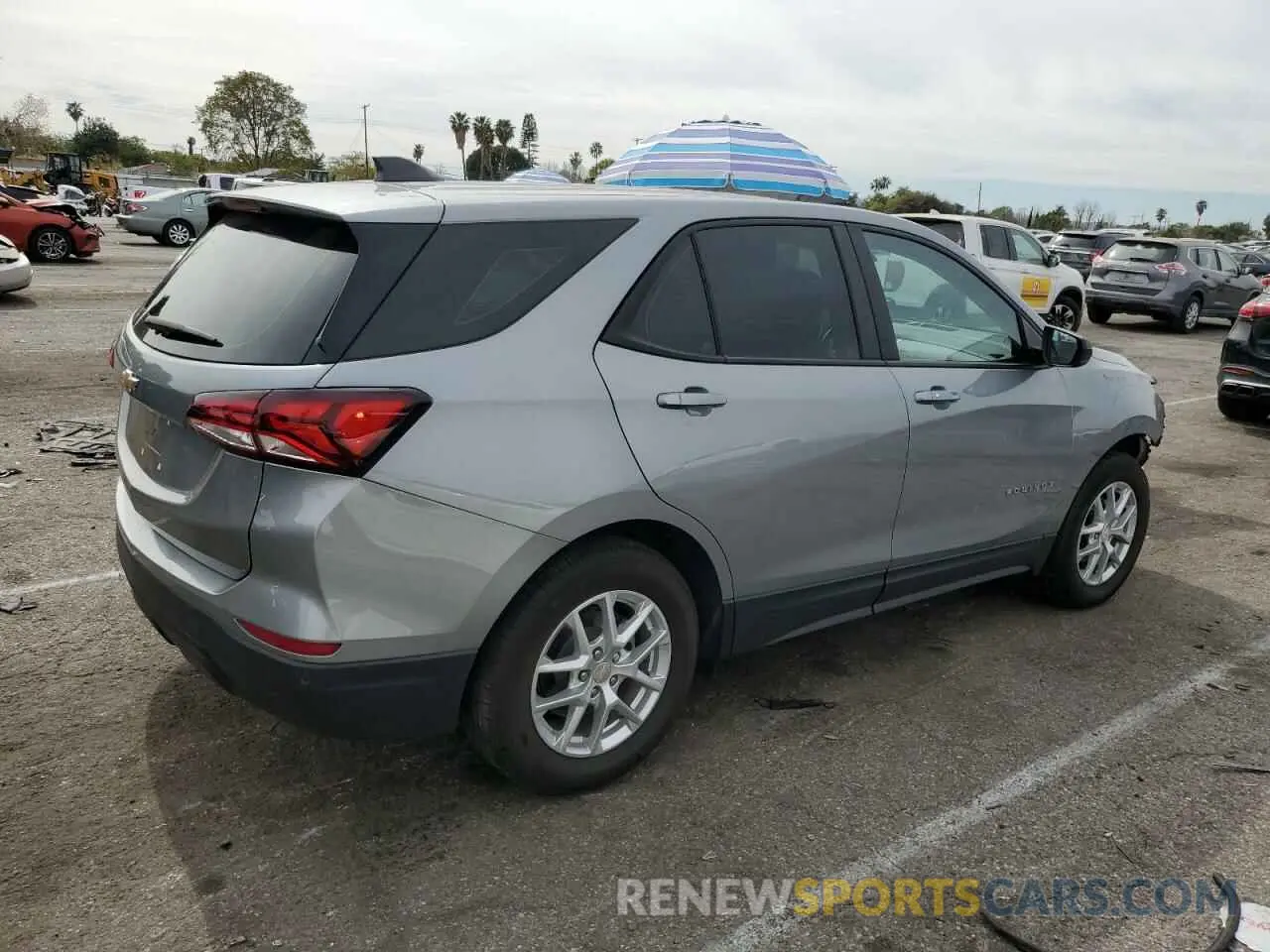 3 Фотография поврежденного автомобиля 3GNAXFEG1PL139728 CHEVROLET EQUINOX 2023