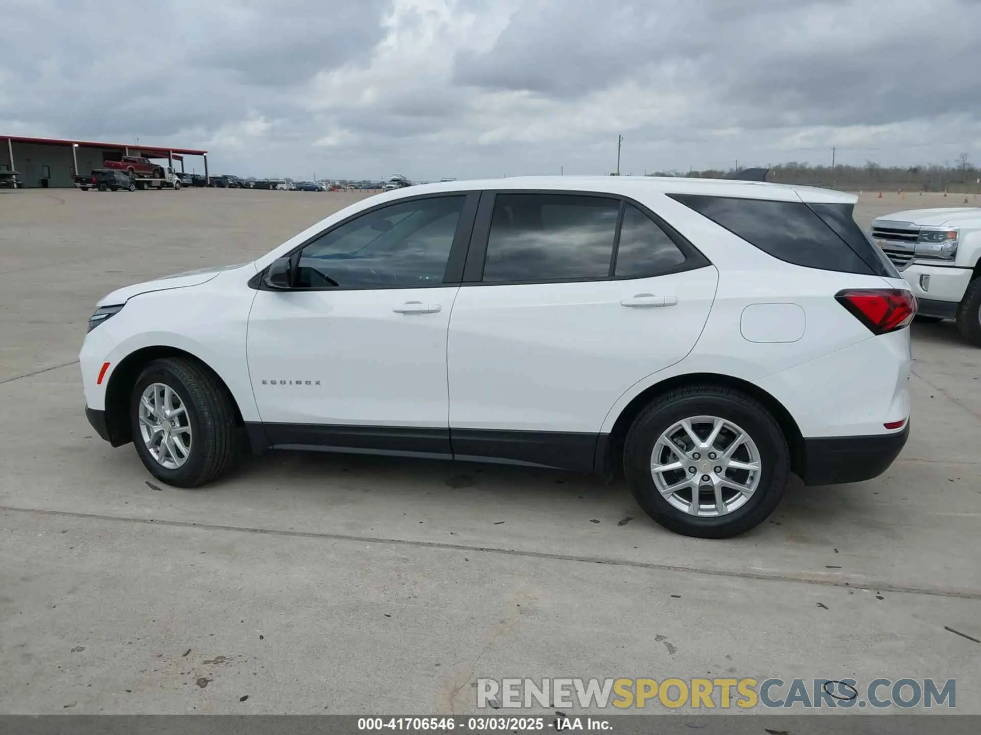 14 Фотография поврежденного автомобиля 3GNAXHEG0PL168018 CHEVROLET EQUINOX 2023