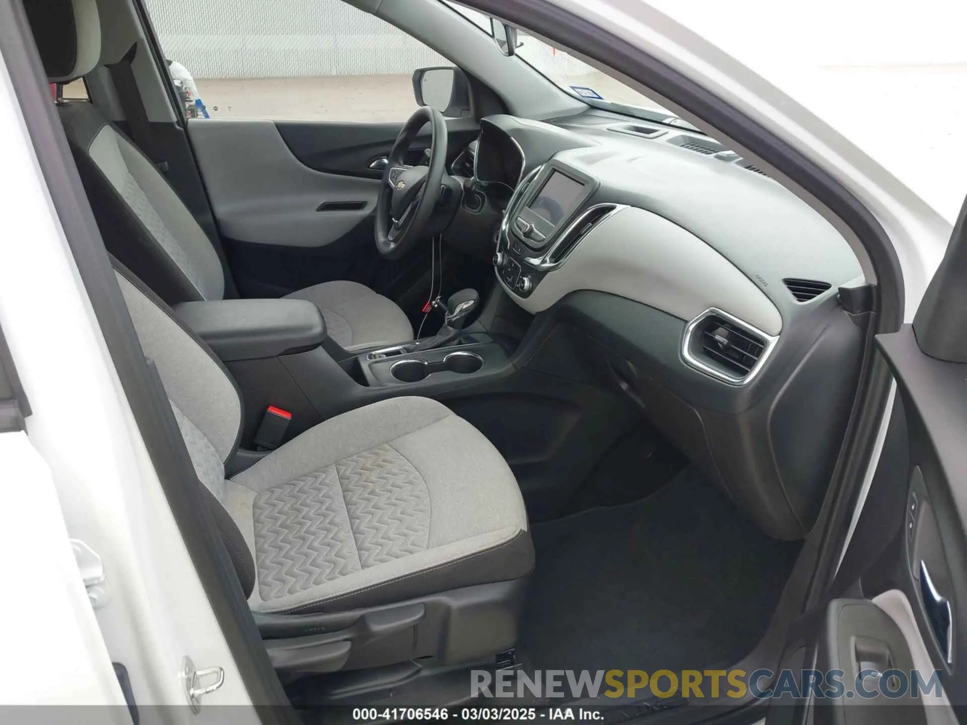 5 Фотография поврежденного автомобиля 3GNAXHEG0PL168018 CHEVROLET EQUINOX 2023