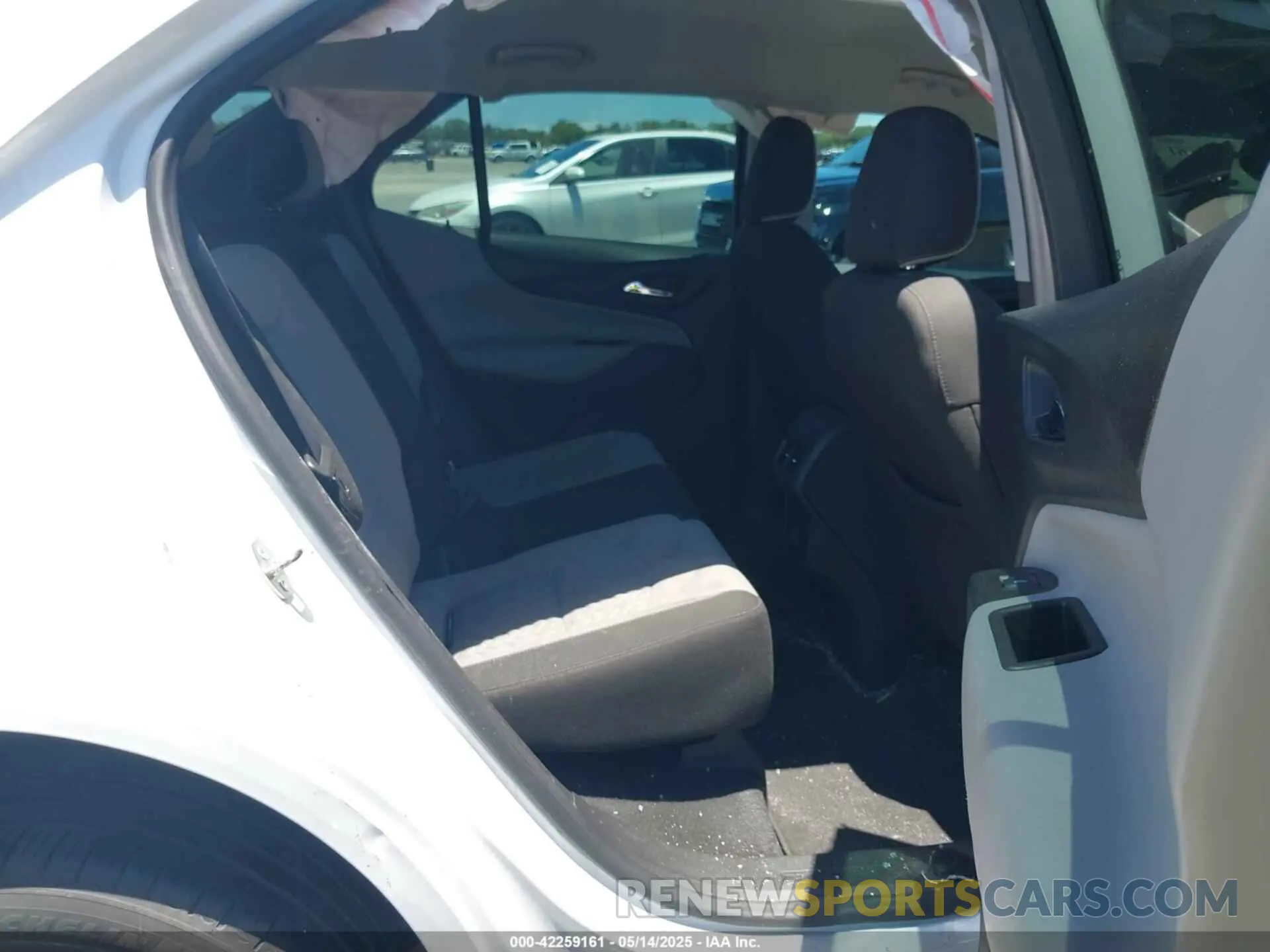 8 Photograph of a damaged car 3GNAXHEG1PL225603 CHEVROLET EQUINOX 2023