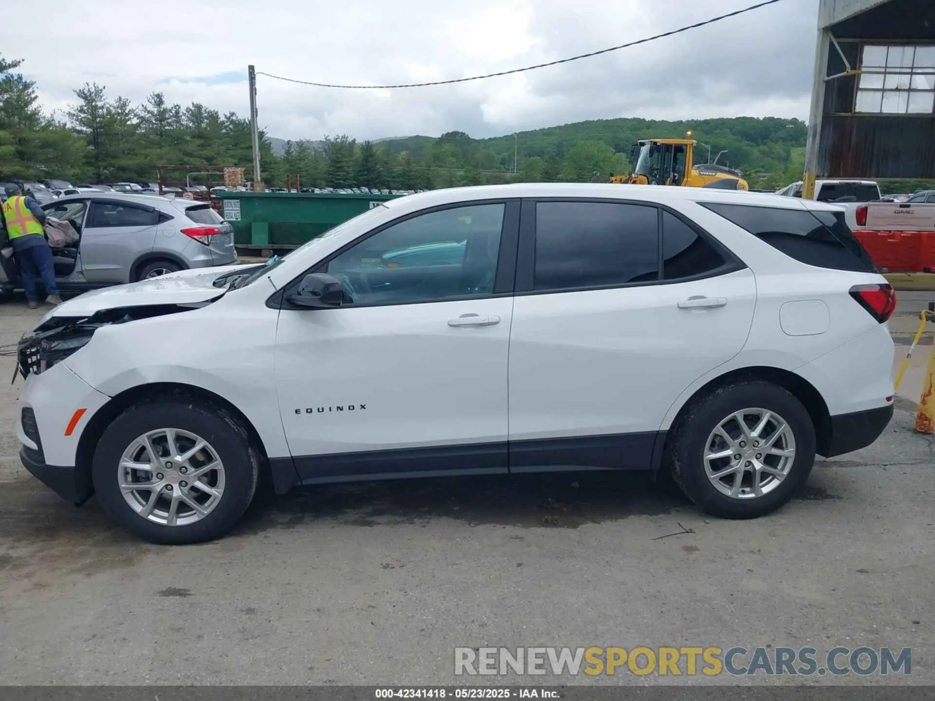 14 Фотография поврежденного автомобиля 3GNAXHEG2PL258285 CHEVROLET EQUINOX 2023