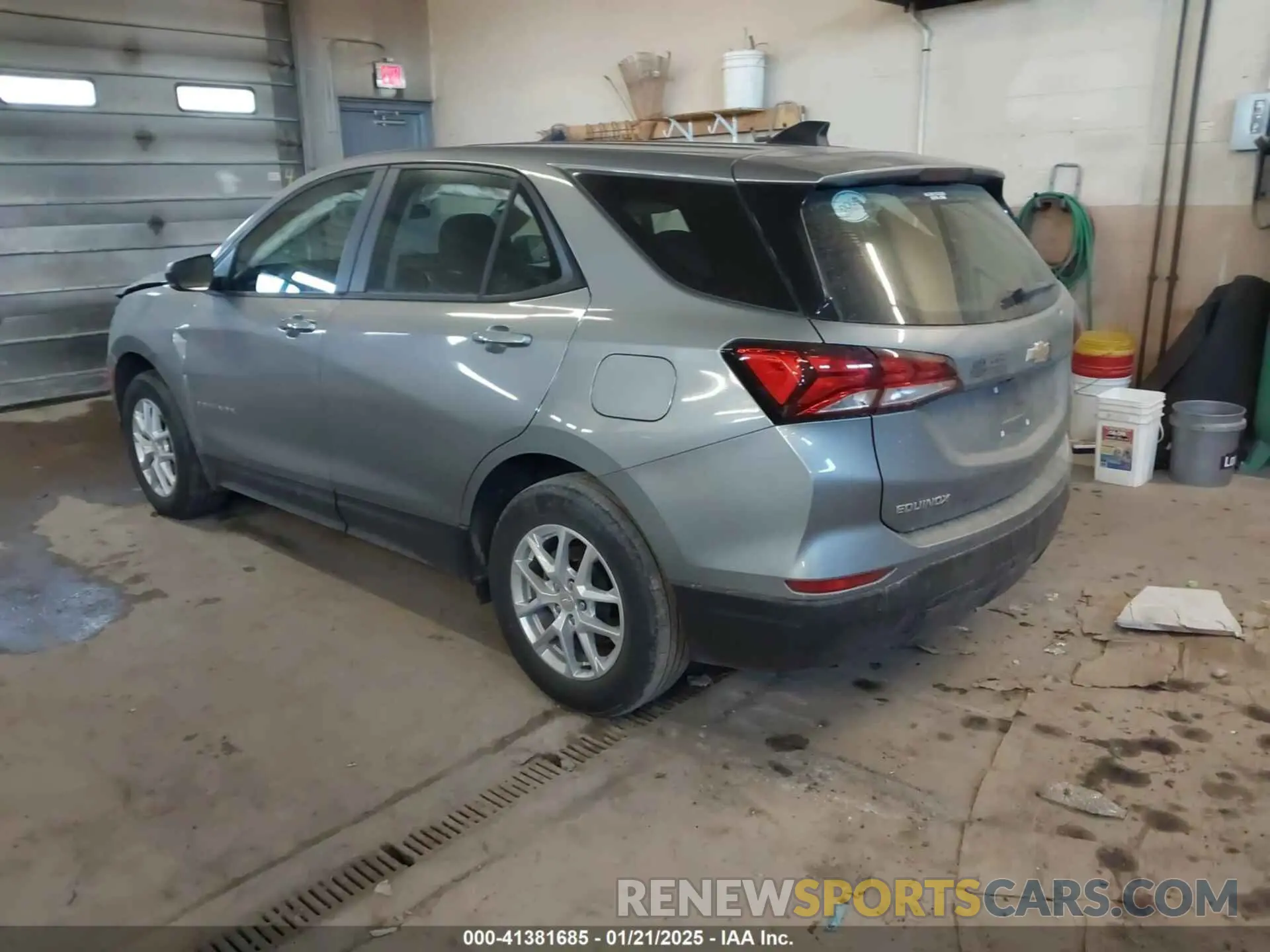 3 Photograph of a damaged car 3GNAXHEG4PL183606 CHEVROLET EQUINOX 2023
