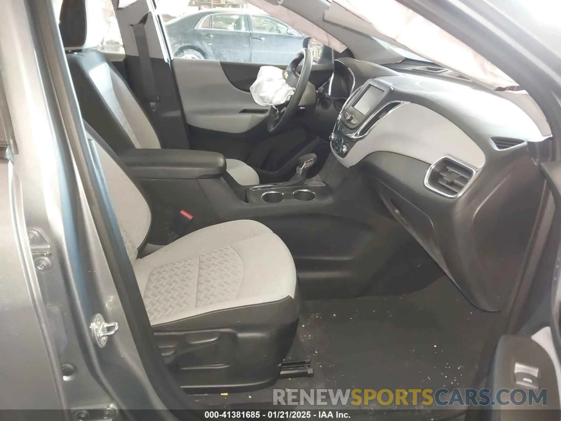5 Photograph of a damaged car 3GNAXHEG4PL183606 CHEVROLET EQUINOX 2023