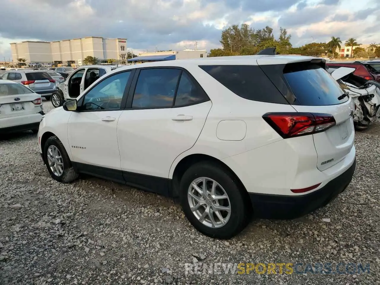 2 Фотография поврежденного автомобиля 3GNAXHEG5PL176759 CHEVROLET EQUINOX 2023
