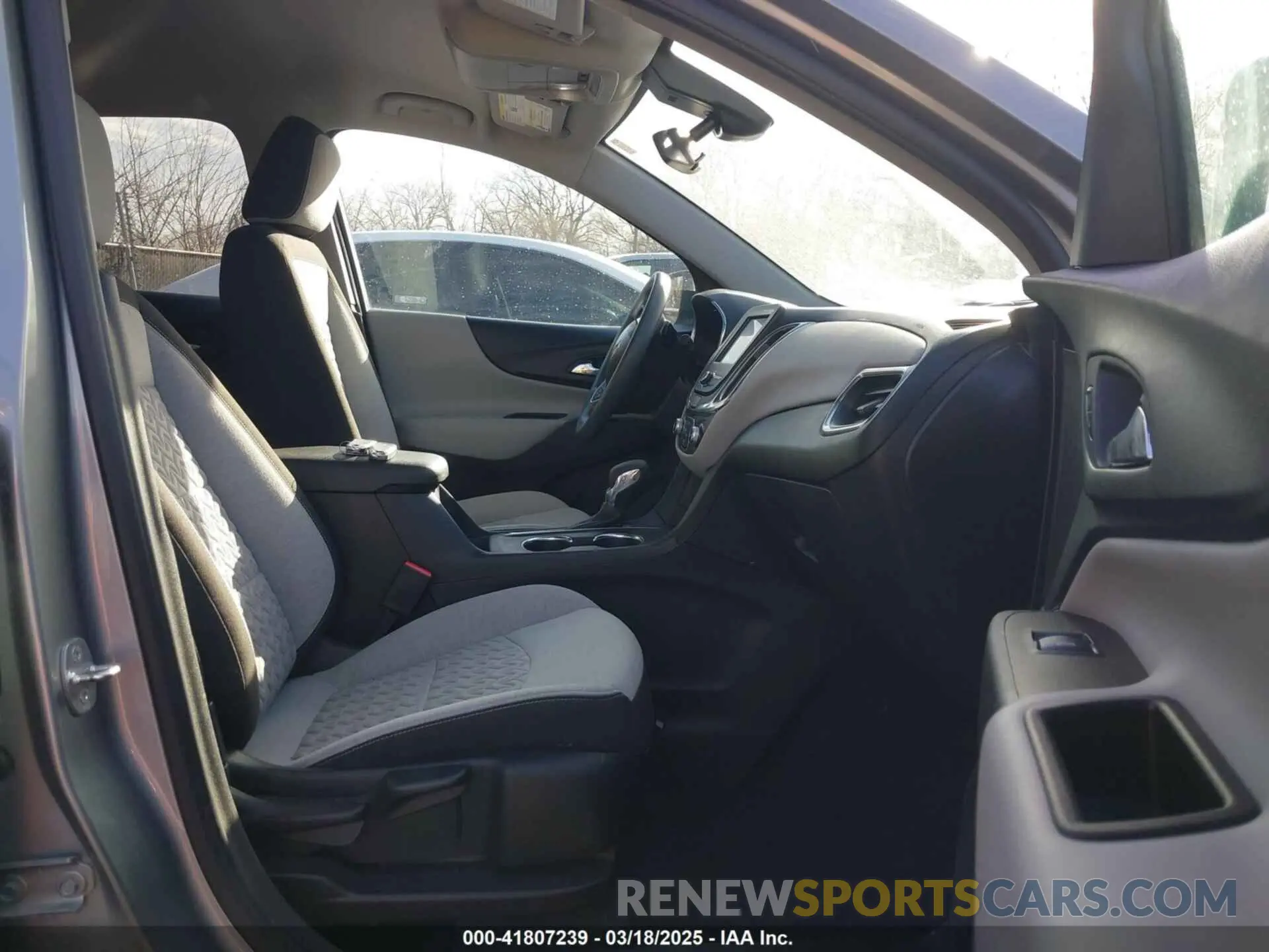 5 Photograph of a damaged car 3GNAXHEG7PL128521 CHEVROLET EQUINOX 2023