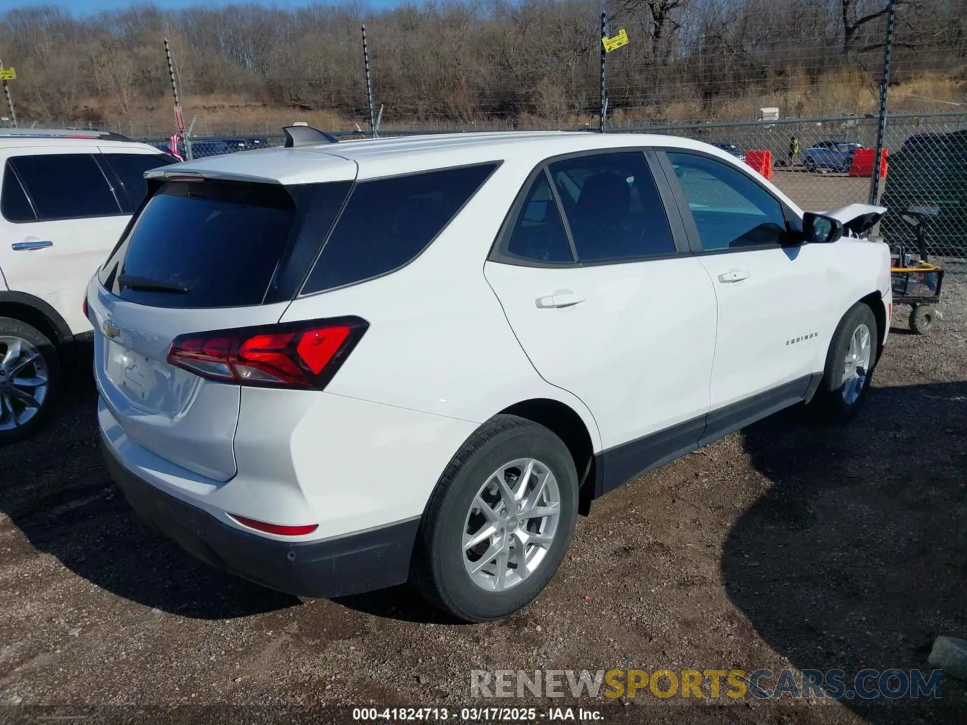4 Photograph of a damaged car 3GNAXHEG9PL157728 CHEVROLET EQUINOX 2023
