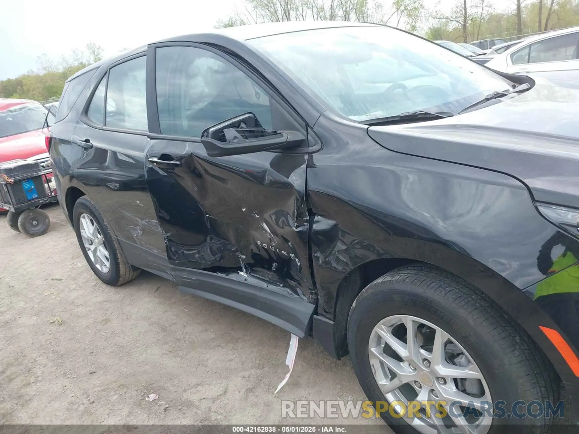 6 Photograph of a damaged car 3GNAXHEGXPL173159 CHEVROLET EQUINOX 2023