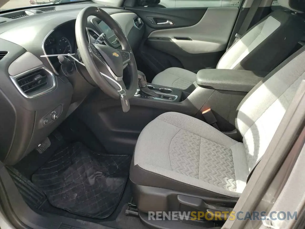 7 Фотография поврежденного автомобиля 3GNAXHEGXPL225230 CHEVROLET EQUINOX 2023