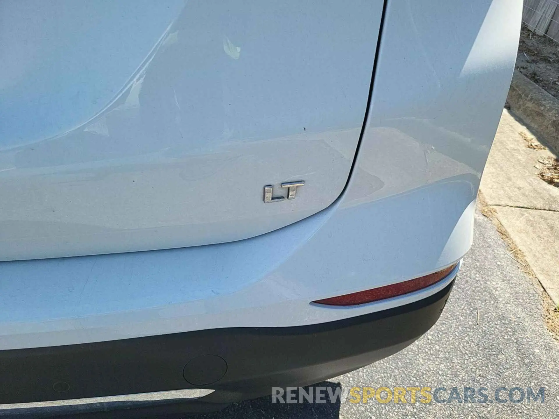 11 Photograph of a damaged car 3GNAXJEG0PS112836 CHEVROLET EQUINOX 2023