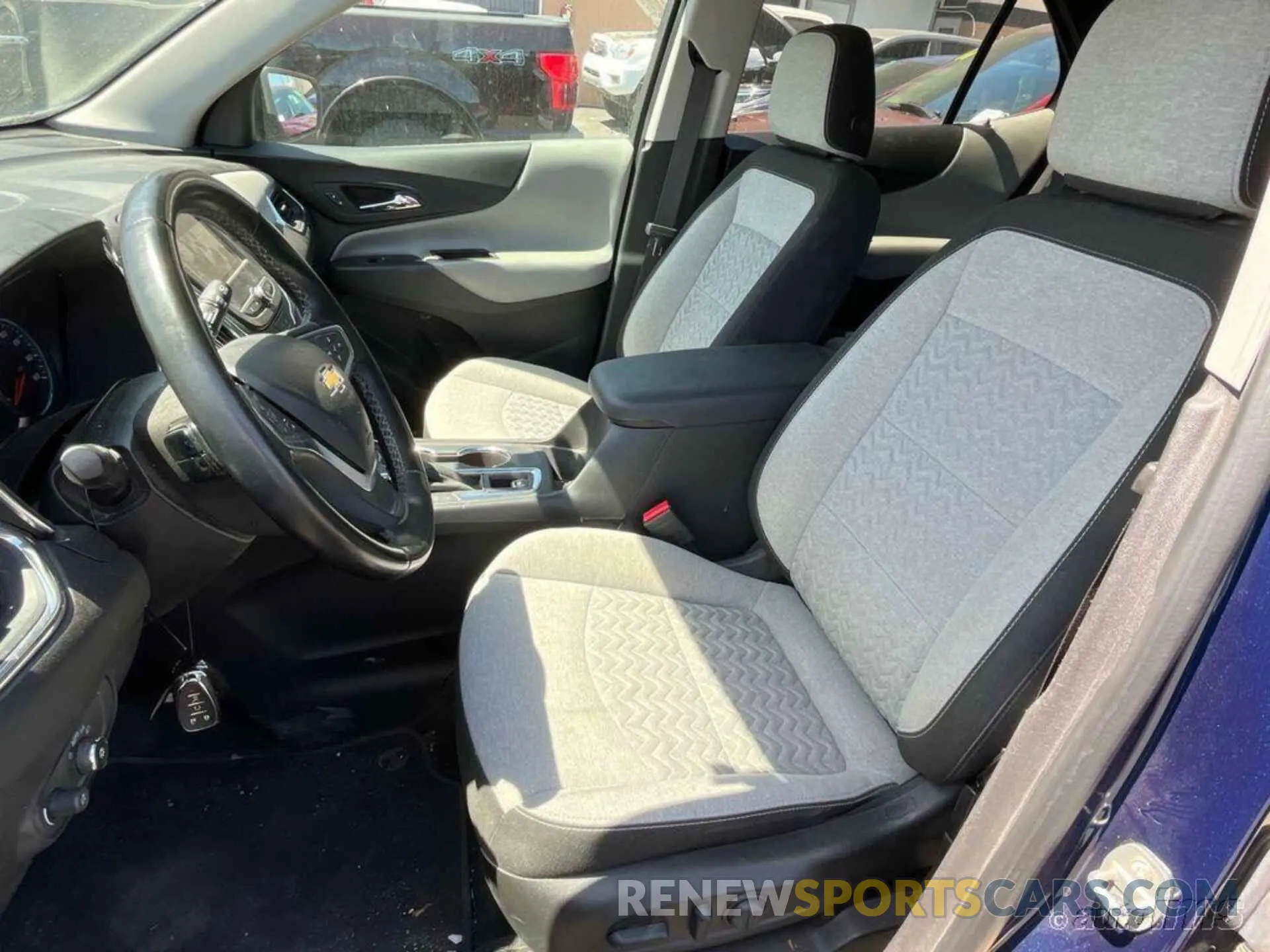 9 Photograph of a damaged car 3GNAXJEG1PL113293 CHEVROLET EQUINOX 2023