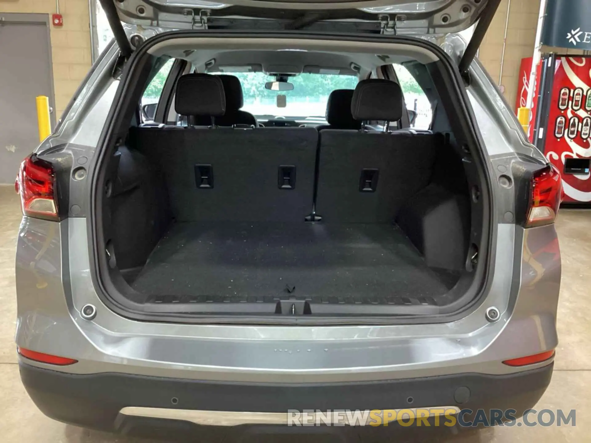 3 Photograph of a damaged car 3GNAXJEG1PS165786 CHEVROLET EQUINOX 2023