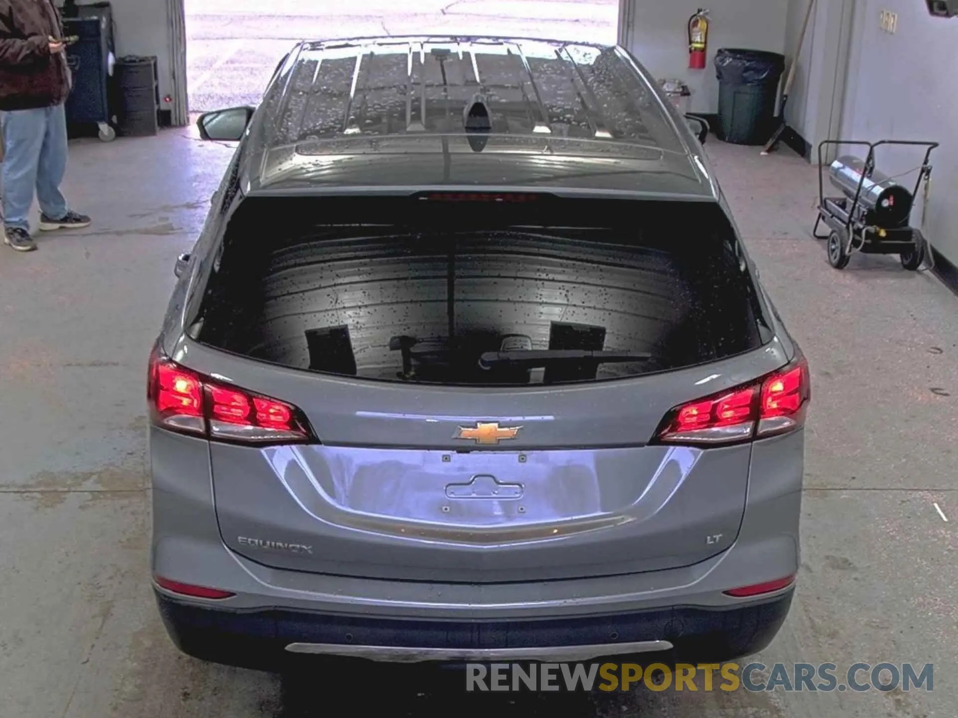 17 Фотография поврежденного автомобиля 3GNAXJEG2PL124304 CHEVROLET EQUINOX 2023