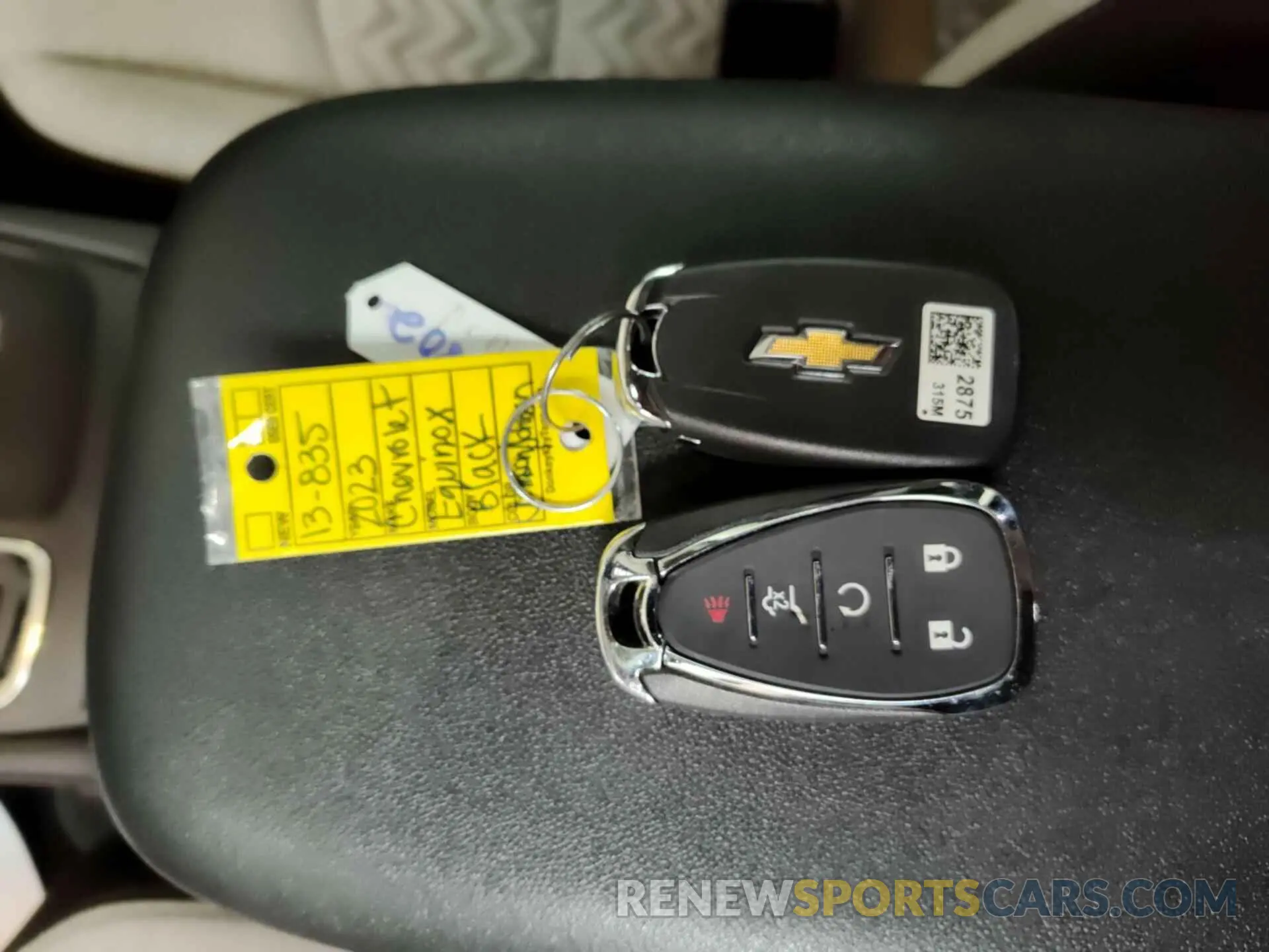 21 Photograph of a damaged car 3GNAXJEG2PL189802 CHEVROLET EQUINOX 2023