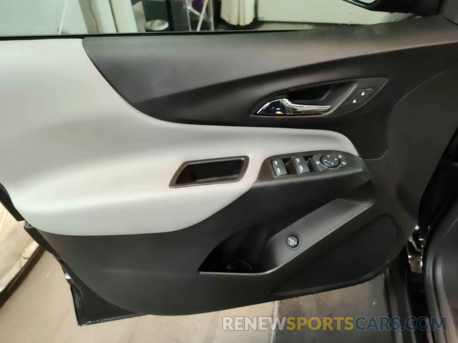 5 Photograph of a damaged car 3GNAXJEG2PL189802 CHEVROLET EQUINOX 2023