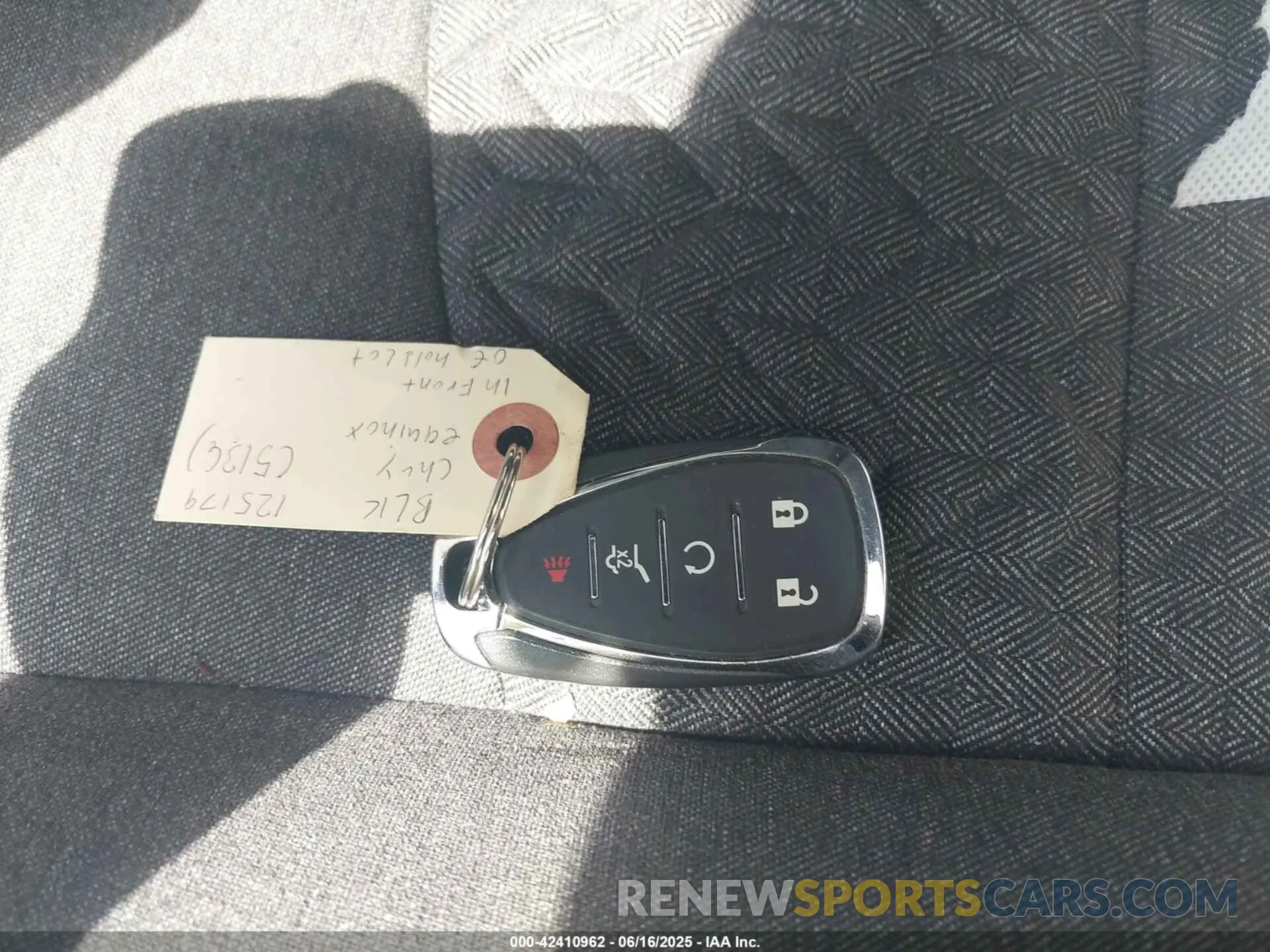 11 Photograph of a damaged car 3GNAXJEG2PL215136 CHEVROLET EQUINOX 2023