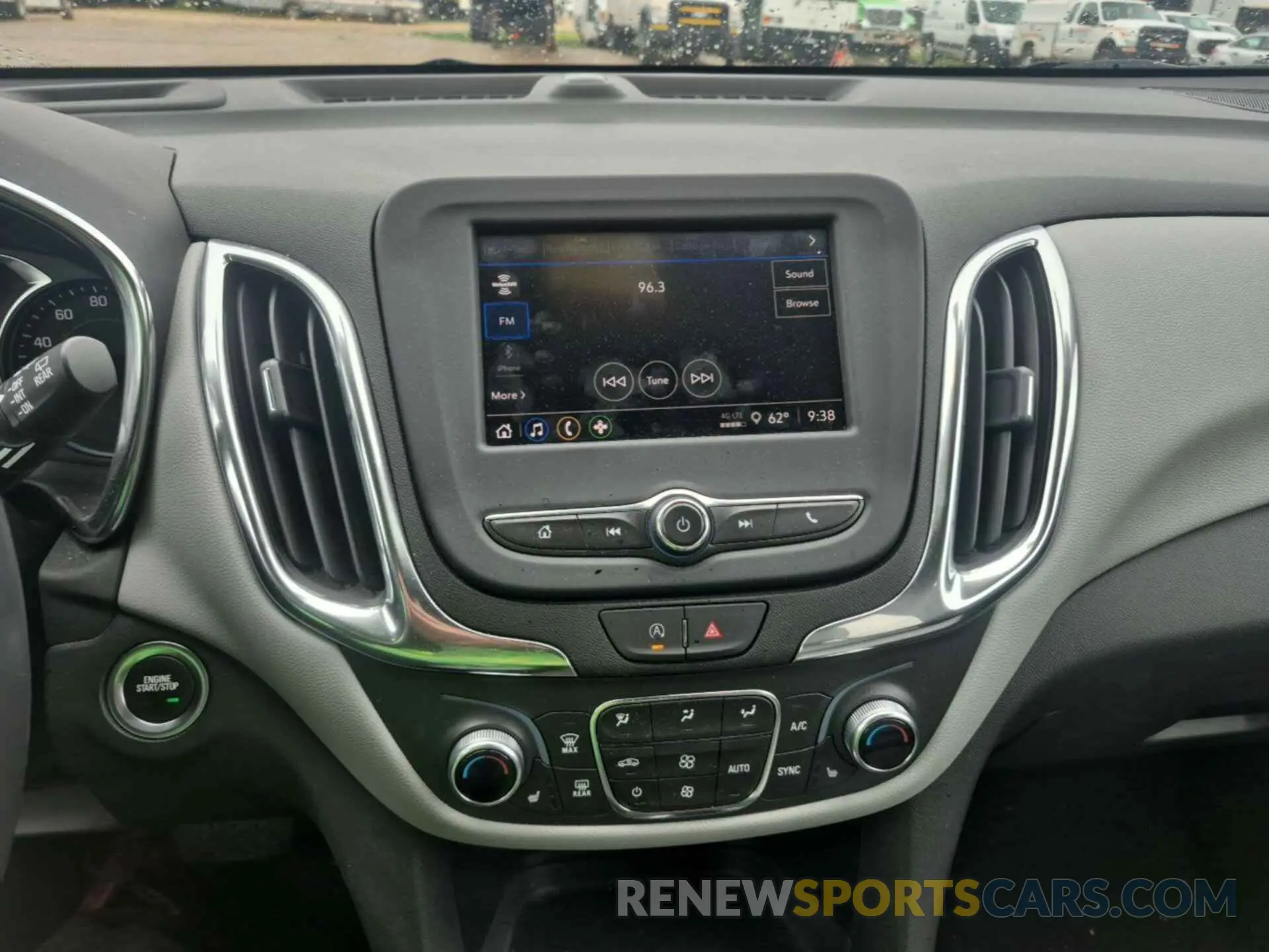 10 Photograph of a damaged car 3GNAXJEG3PL125090 CHEVROLET EQUINOX 2023