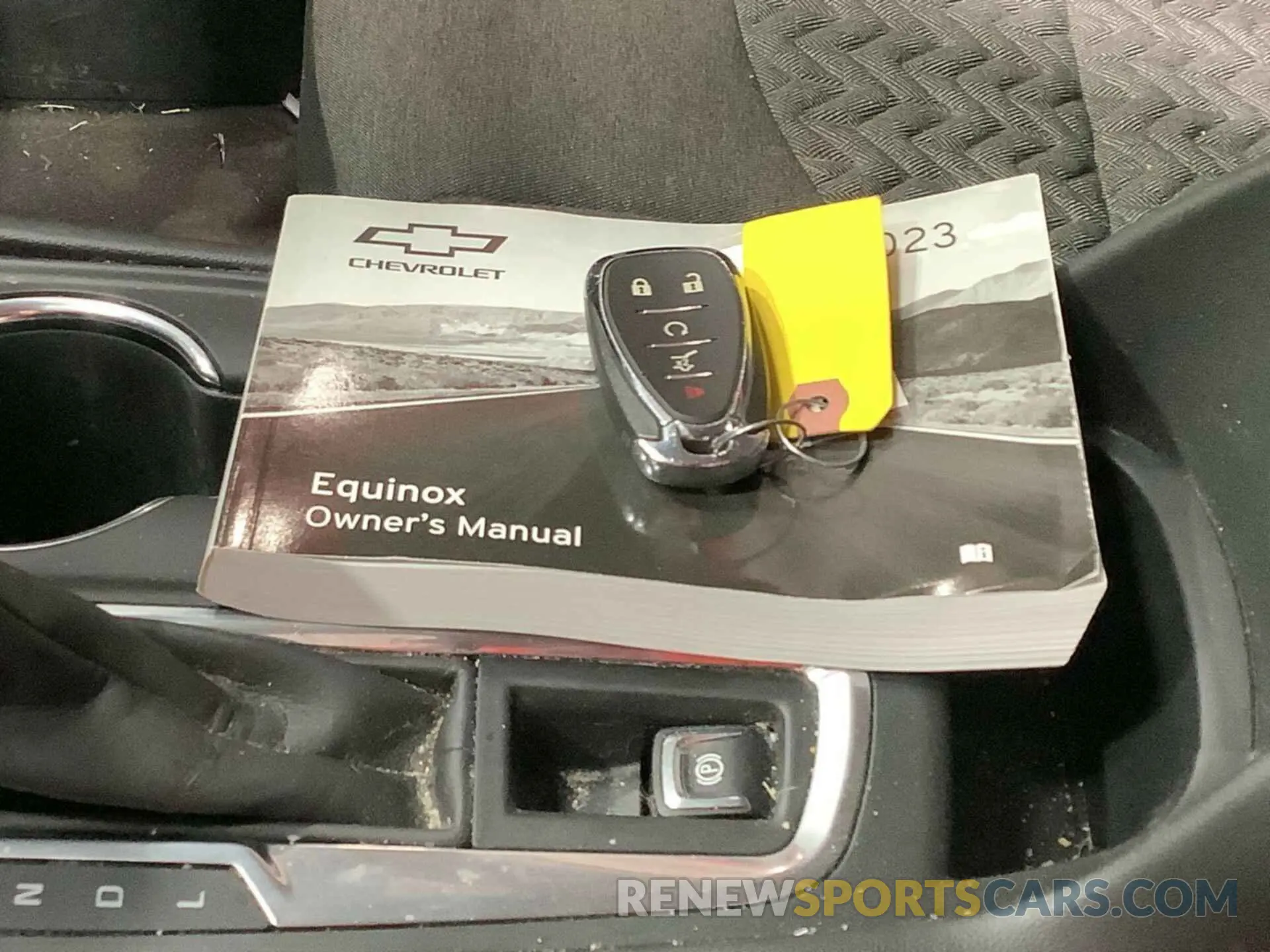 10 Photograph of a damaged car 3GNAXJEG4PL106869 CHEVROLET EQUINOX 2023