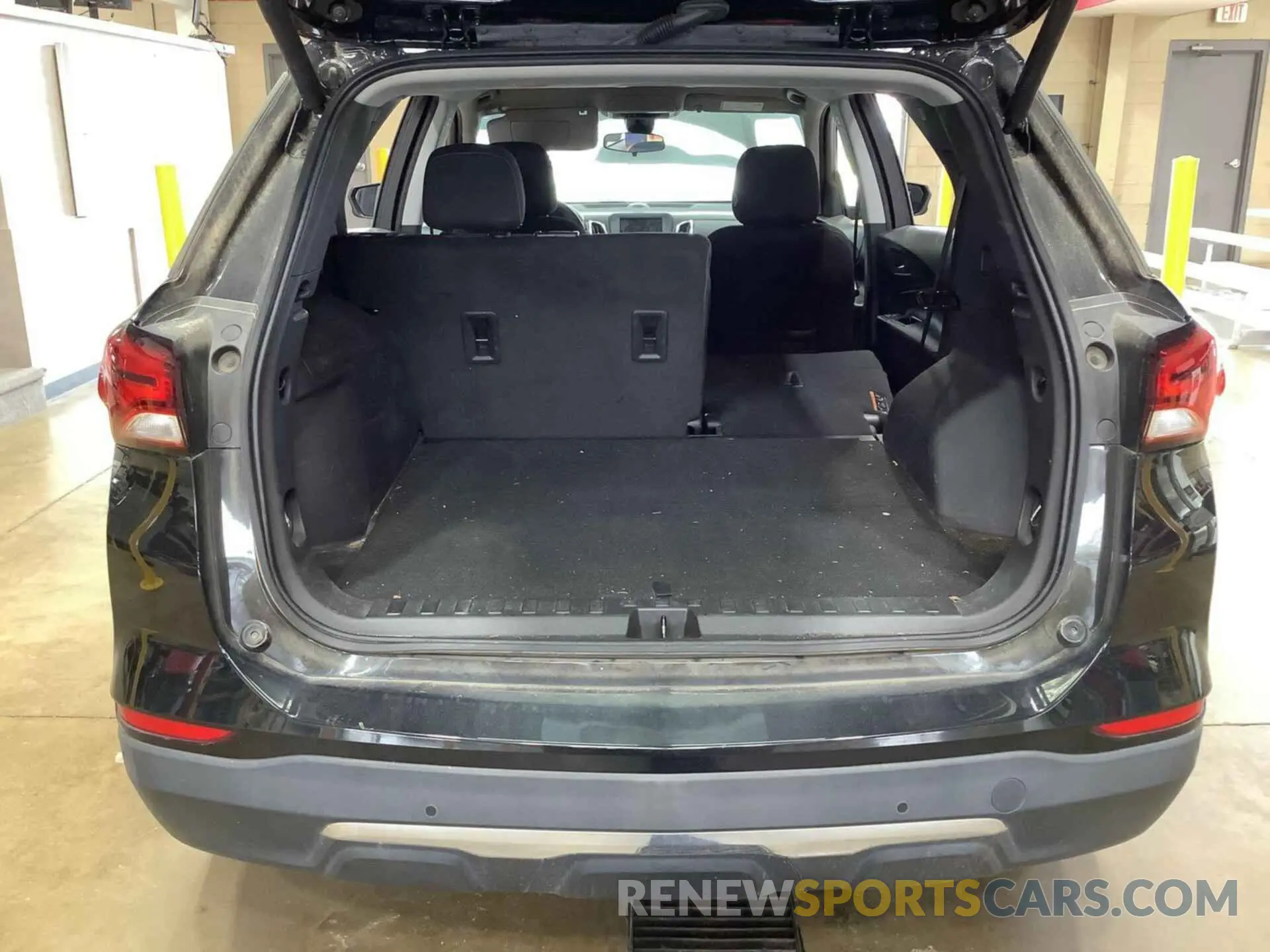 7 Photograph of a damaged car 3GNAXJEG4PL106869 CHEVROLET EQUINOX 2023