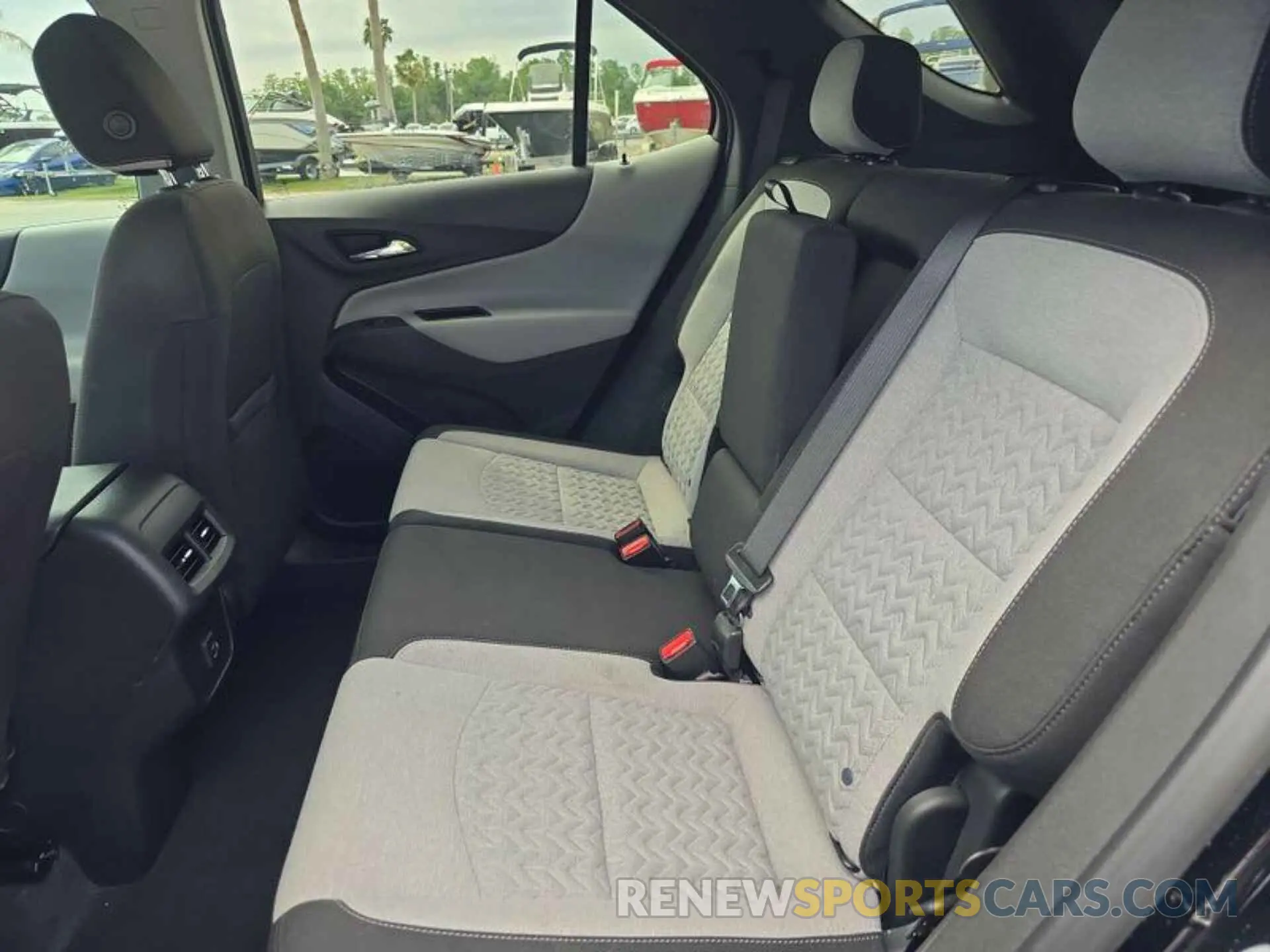 8 Фотография поврежденного автомобиля 3GNAXJEG4PL189459 CHEVROLET EQUINOX 2023