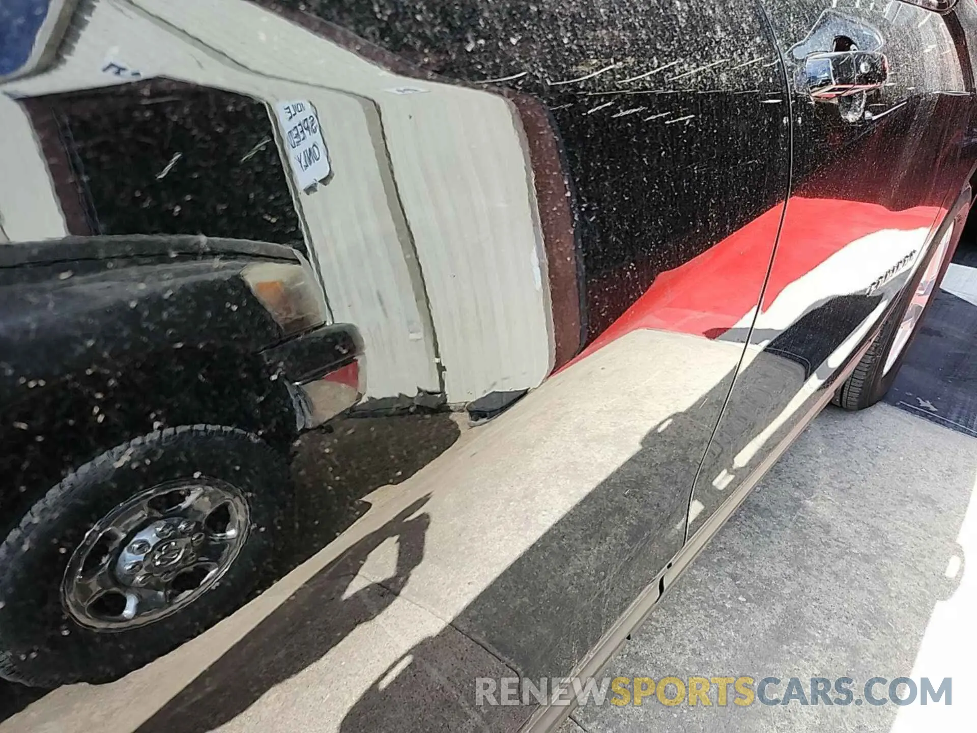 11 Photograph of a damaged car 3GNAXJEG5PL118187 CHEVROLET EQUINOX 2023
