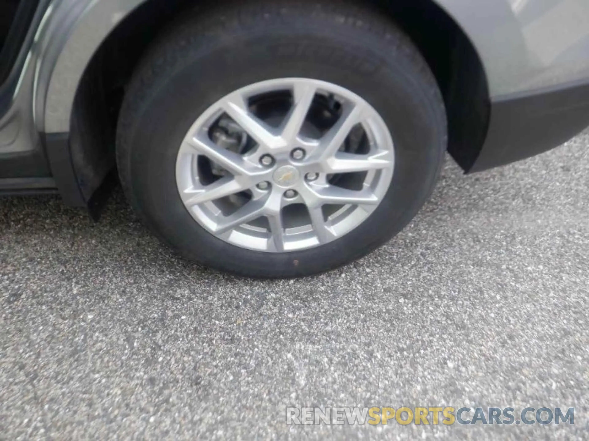 9 Photograph of a damaged car 3GNAXJEG5PL124278 CHEVROLET EQUINOX 2023