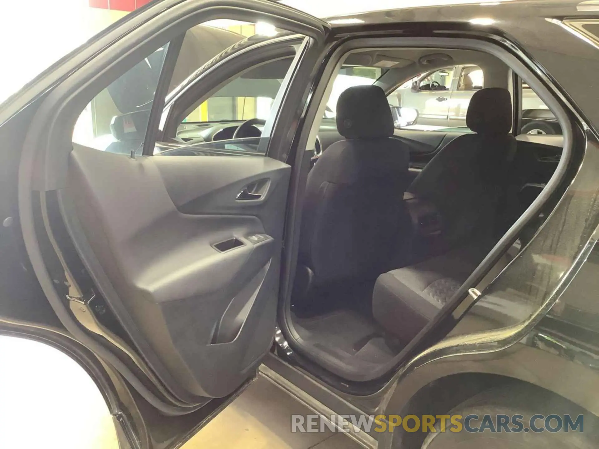 6 Photograph of a damaged car 3GNAXJEG6PL117727 CHEVROLET EQUINOX 2023
