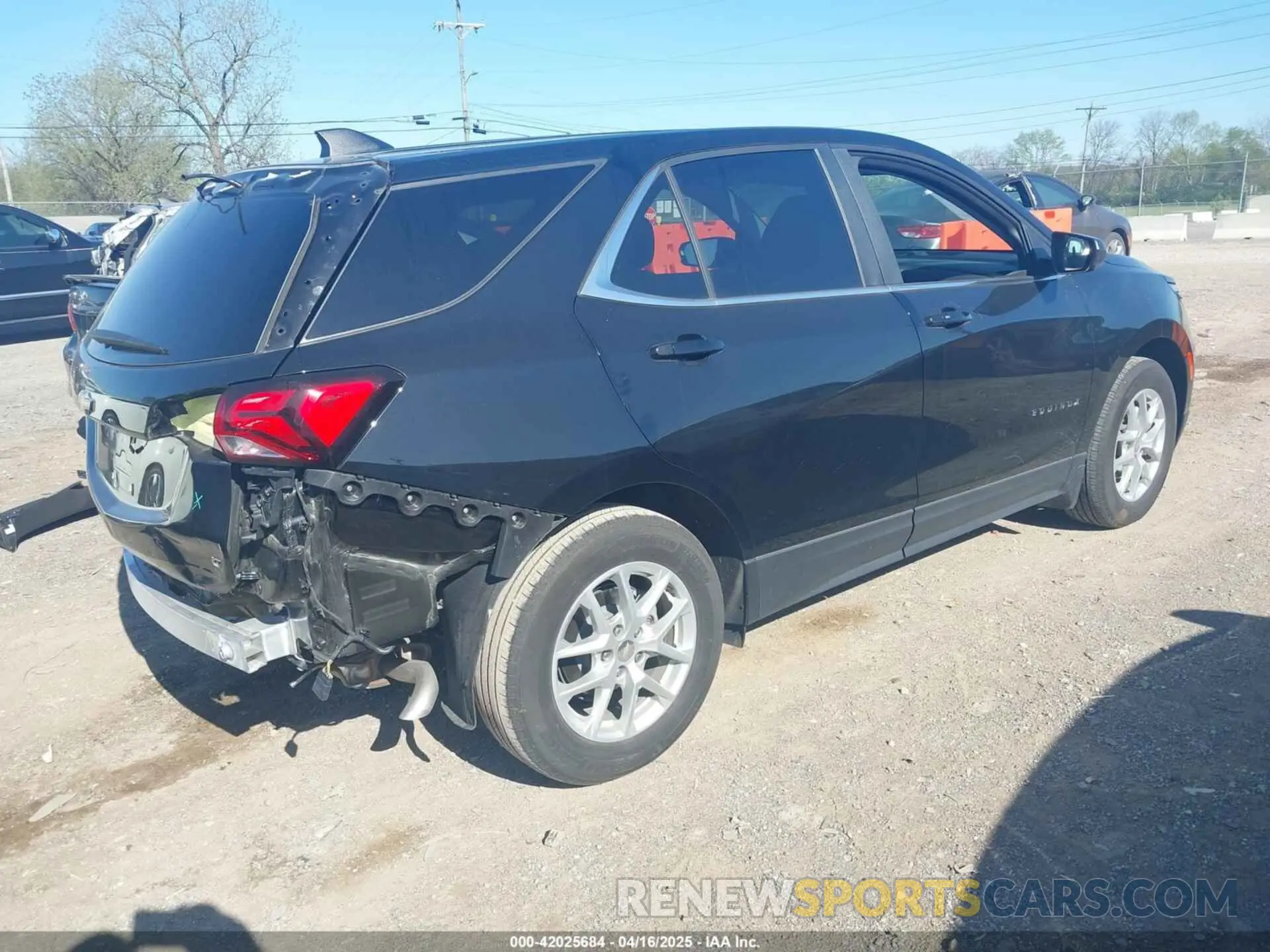 4 Фотография поврежденного автомобиля 3GNAXJEG6PL244929 CHEVROLET EQUINOX 2023
