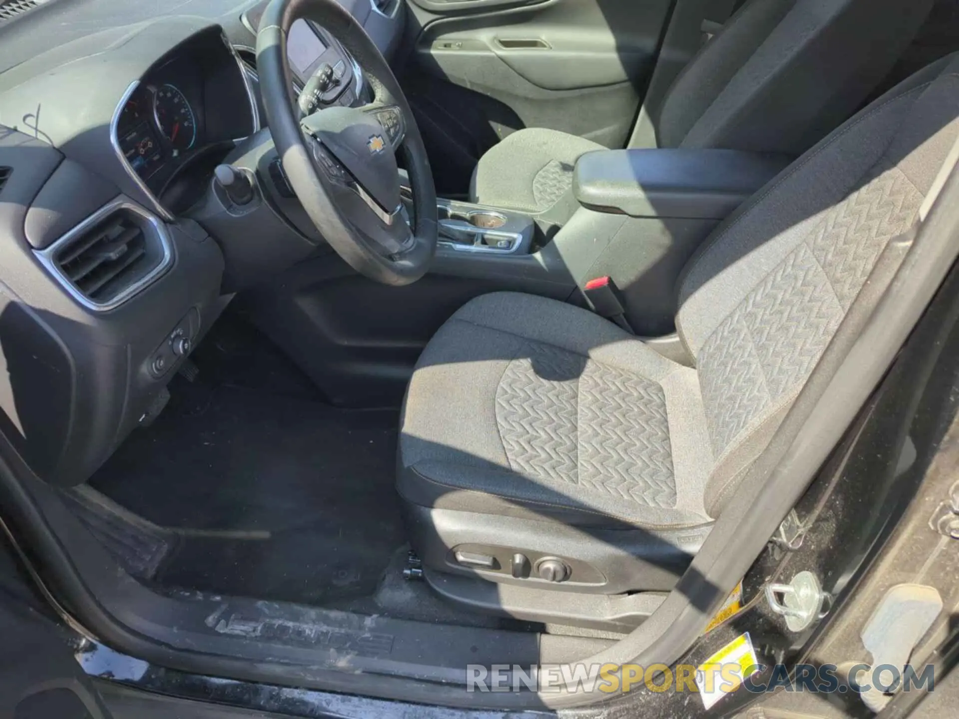 21 Фотография поврежденного автомобиля 3GNAXJEG6PL252819 CHEVROLET EQUINOX 2023