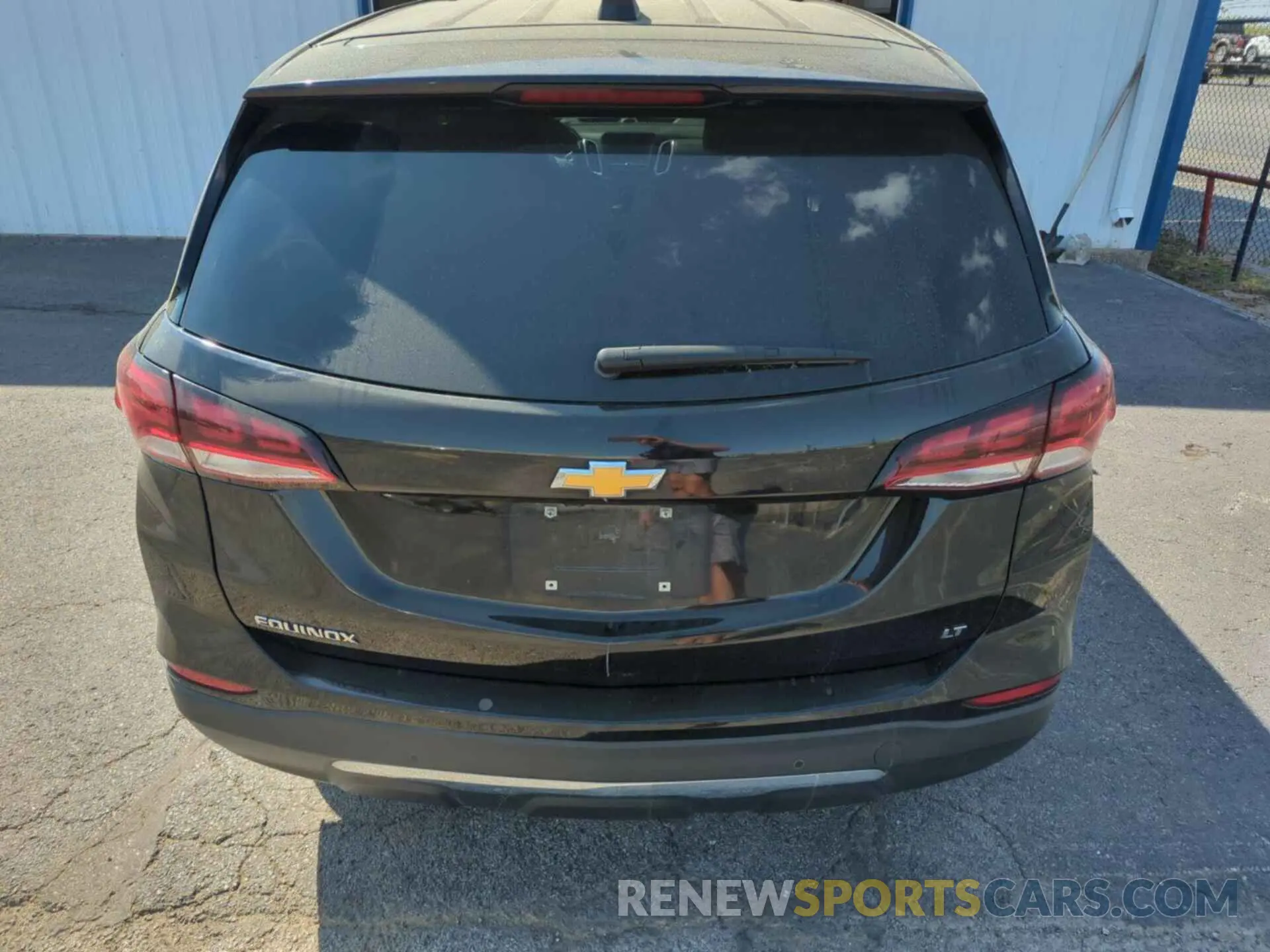 35 Фотография поврежденного автомобиля 3GNAXJEG6PL252819 CHEVROLET EQUINOX 2023