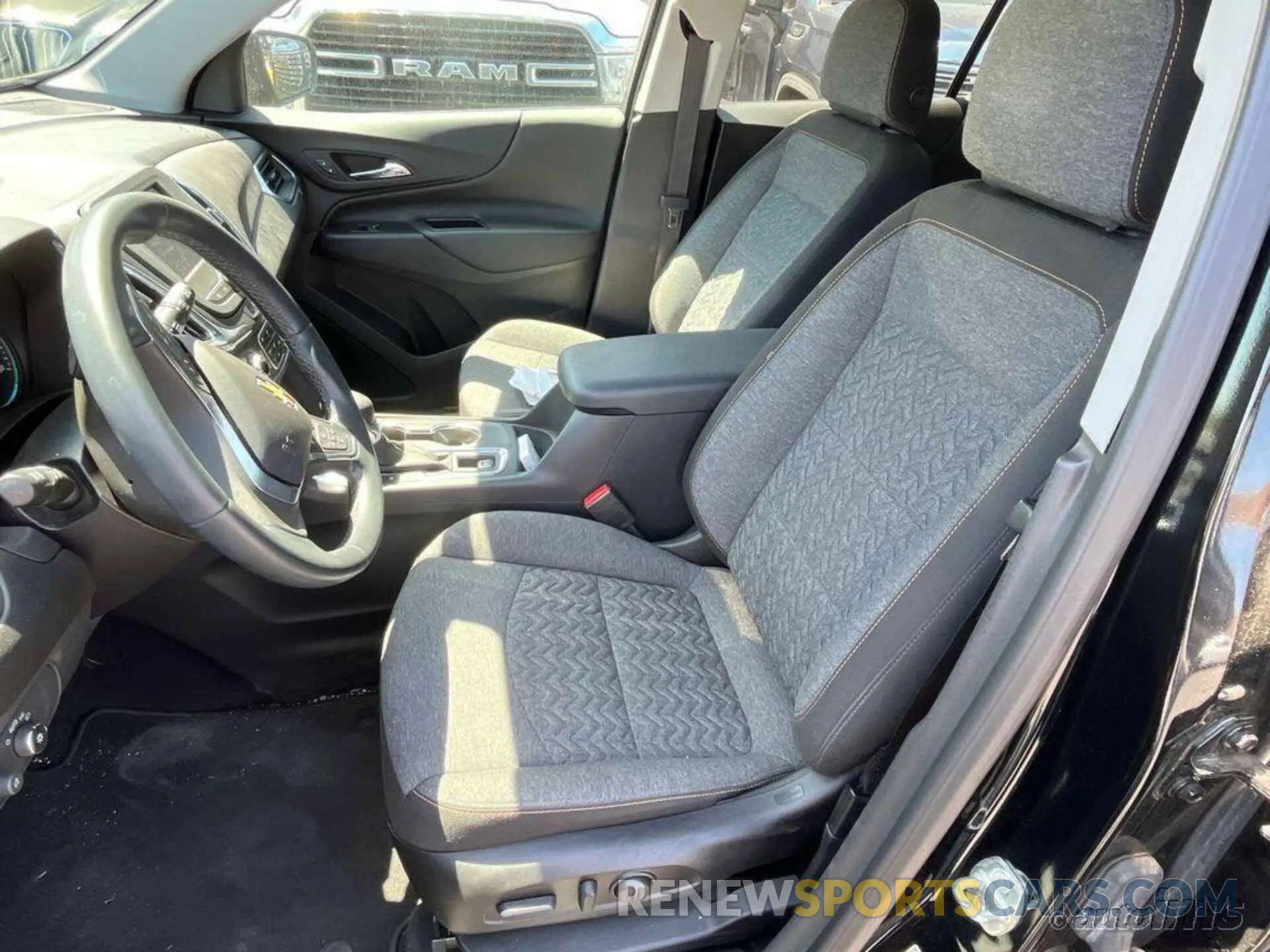 6 Photograph of a damaged car 3GNAXJEG7PL113637 CHEVROLET EQUINOX 2023