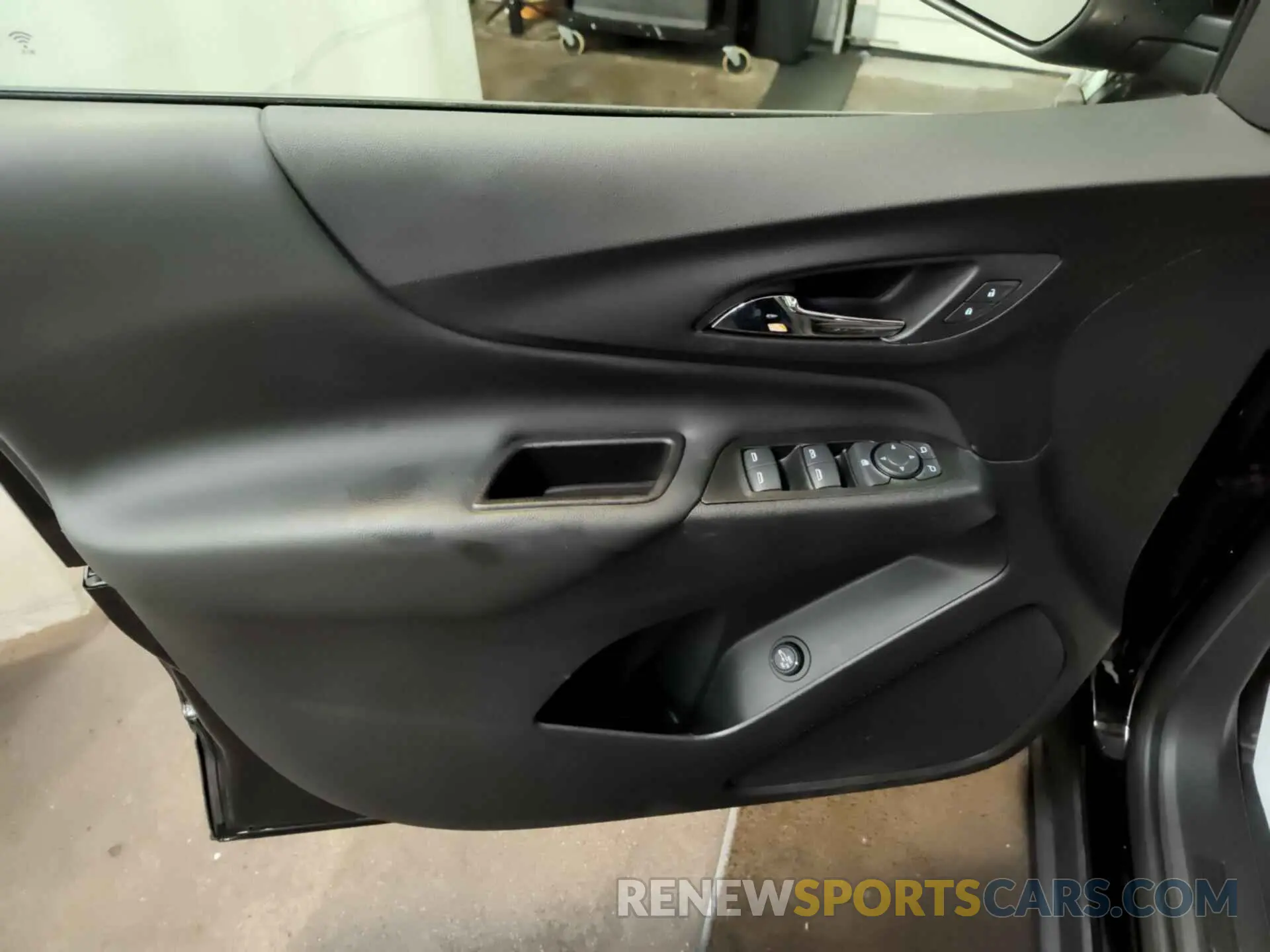 27 Photograph of a damaged car 3GNAXJEG8PL113713 CHEVROLET EQUINOX 2023