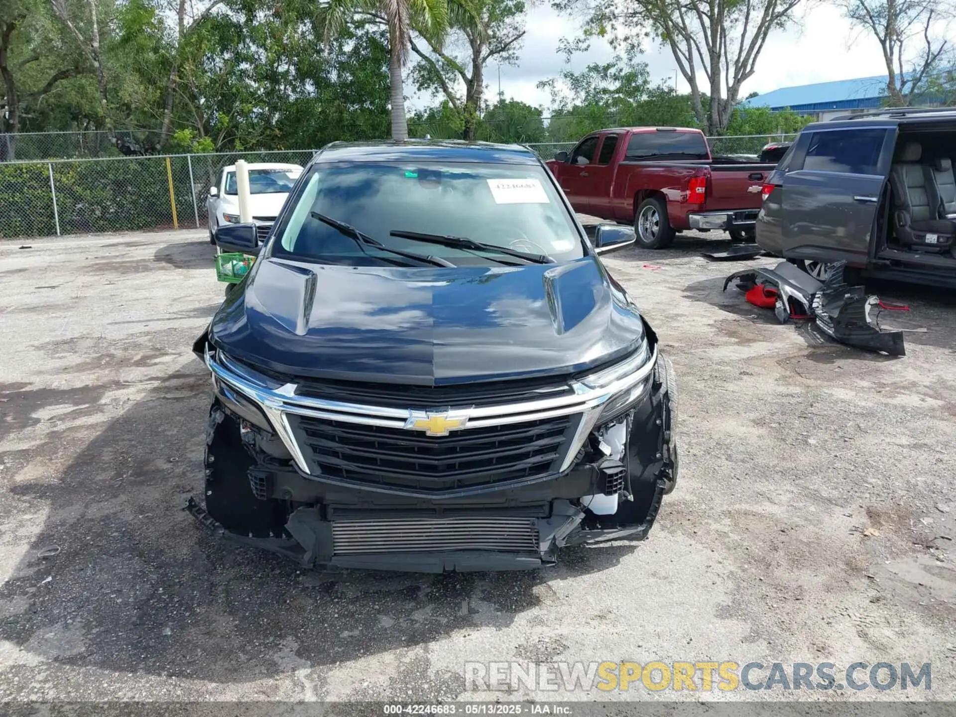 13 Photograph of a damaged car 3GNAXKEG0PL185768 CHEVROLET EQUINOX 2023